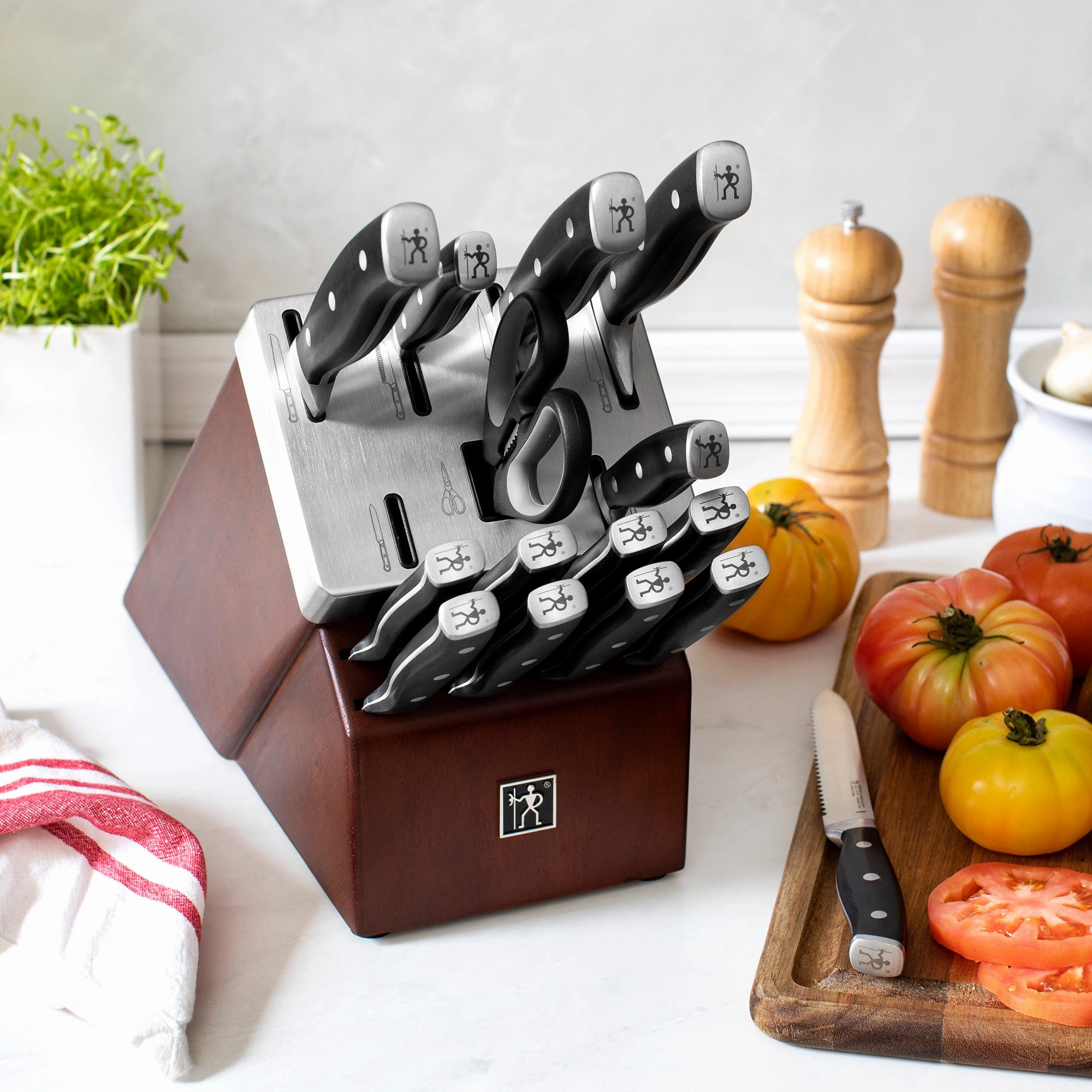 HENCKELS Forged Accent 16-pc Self-Sharpening Knife Block Set