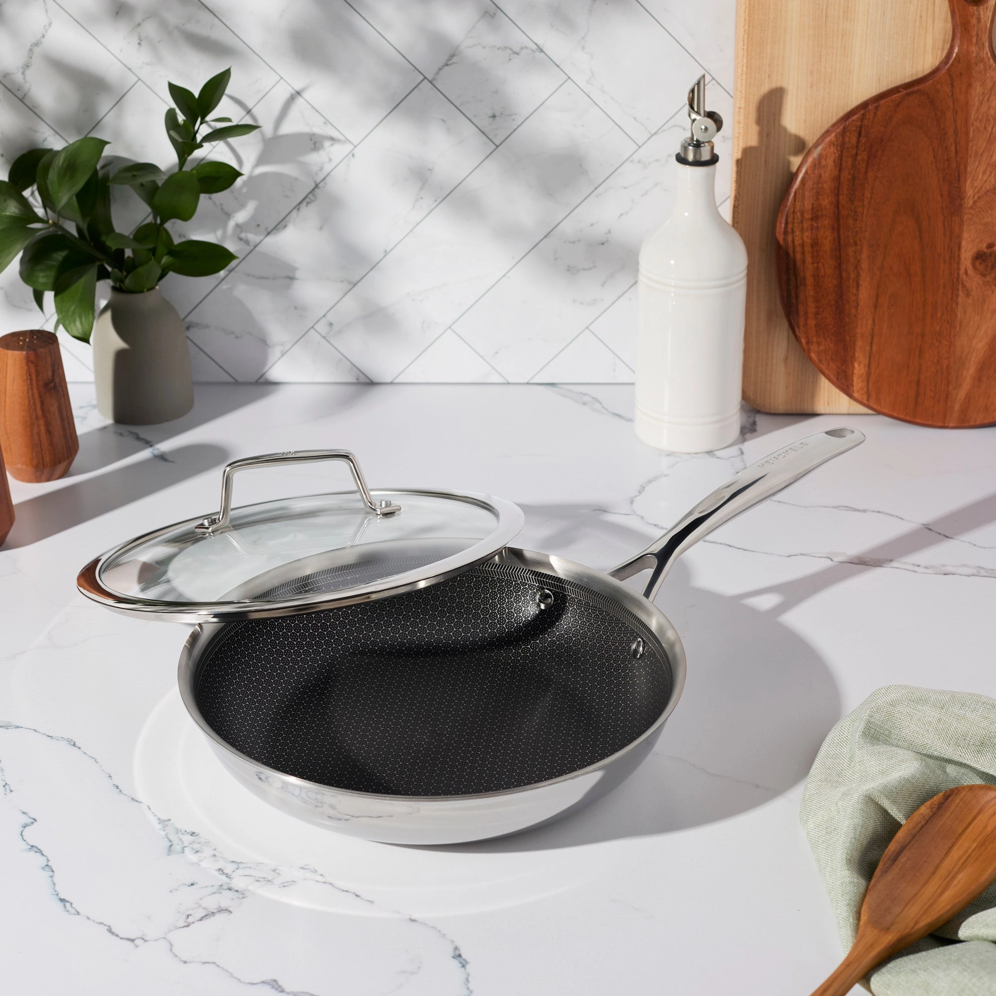 Henckels Paradigm 10-in Stainless Steel Fry Pan with Lid
