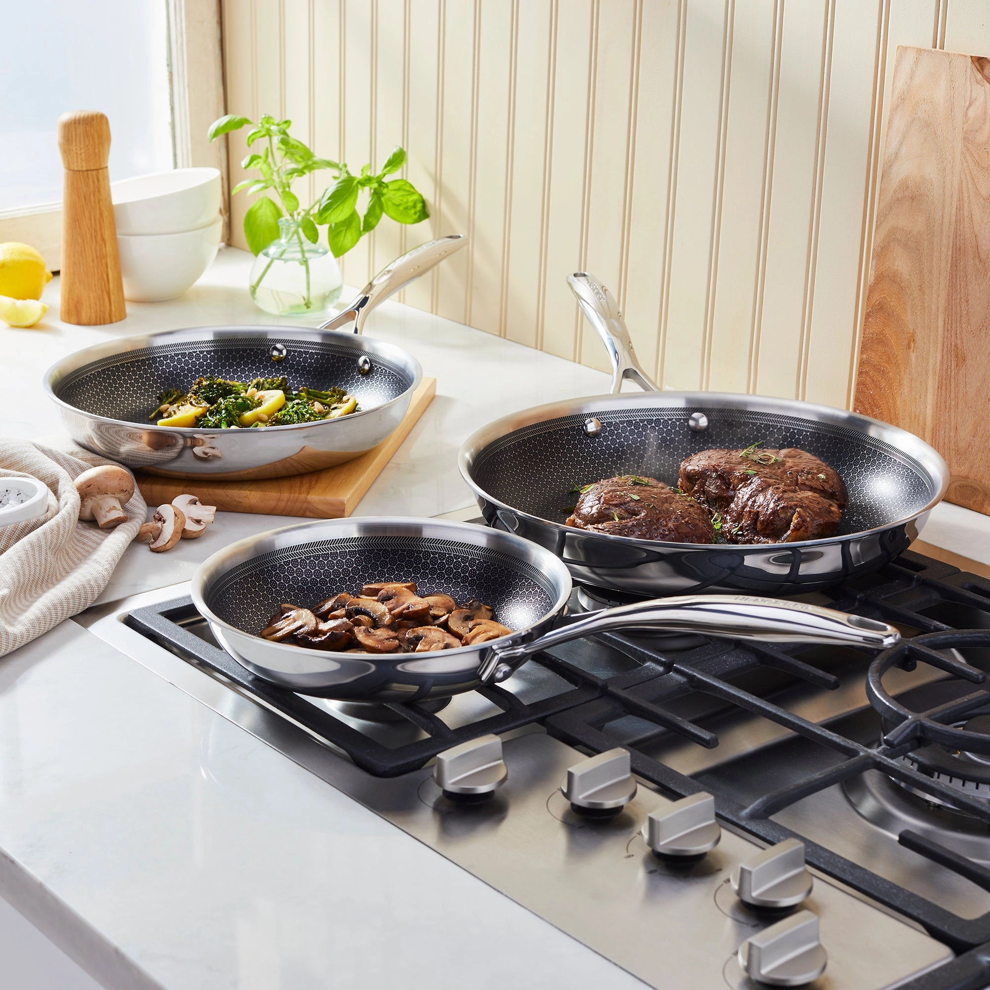 HENCKELS Paradigm 3-pc Fry Pan Set with Bonus Turner & Serving Spoon