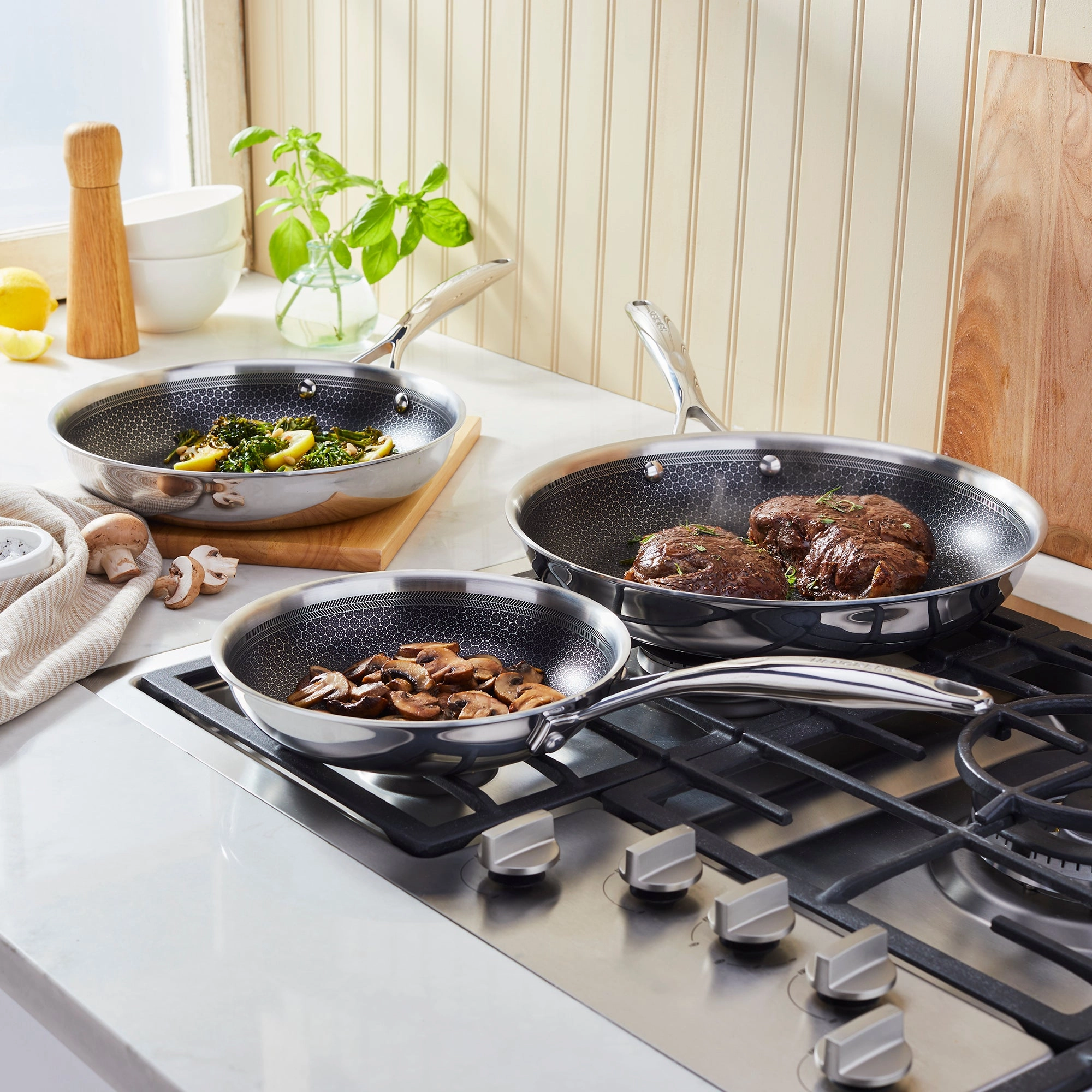 Henckels Paradigm 3-pc Stainless Steel Nonstick Fry Pan Set