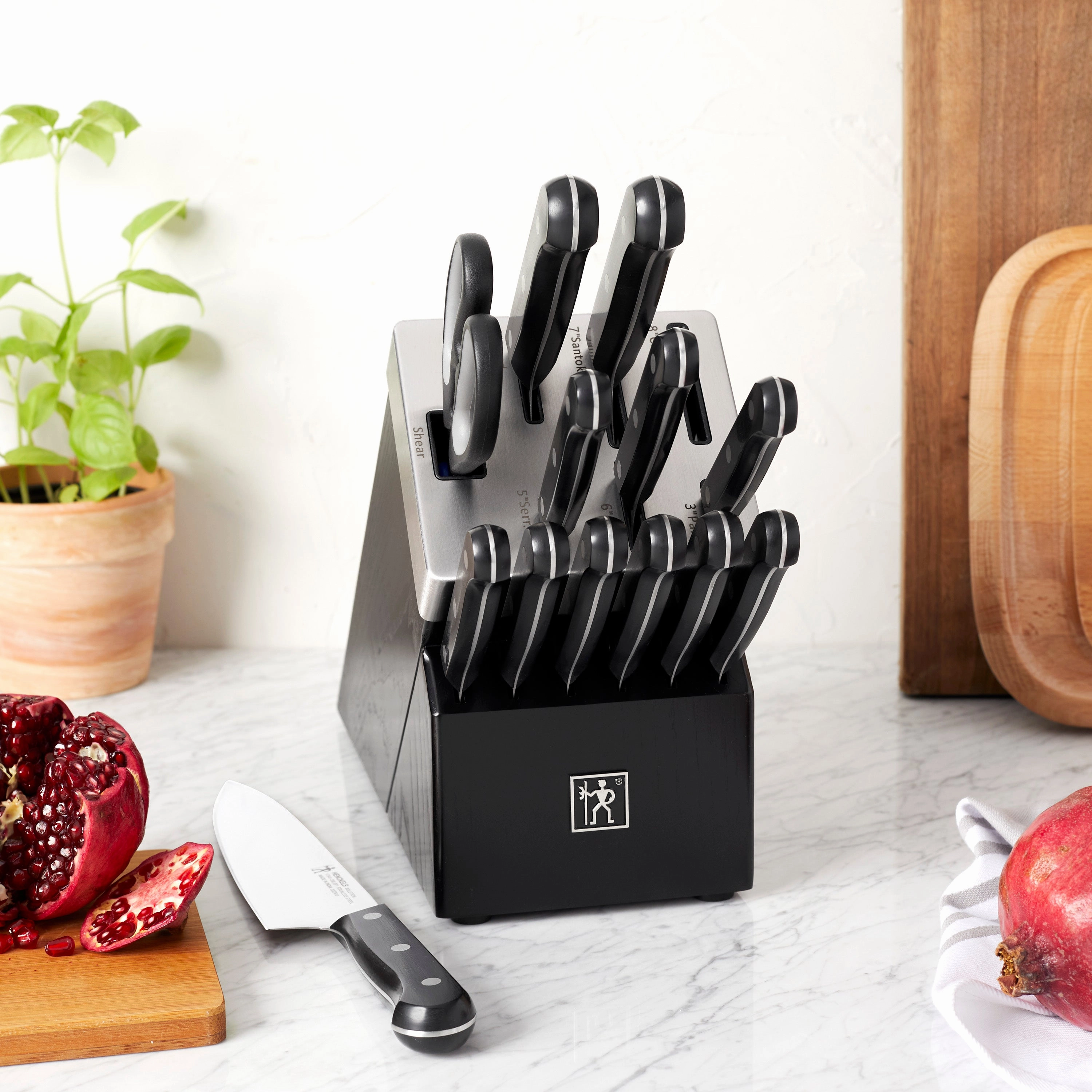 Henckels Solution 14-pc Self-Sharpening Knife Block Set - Black