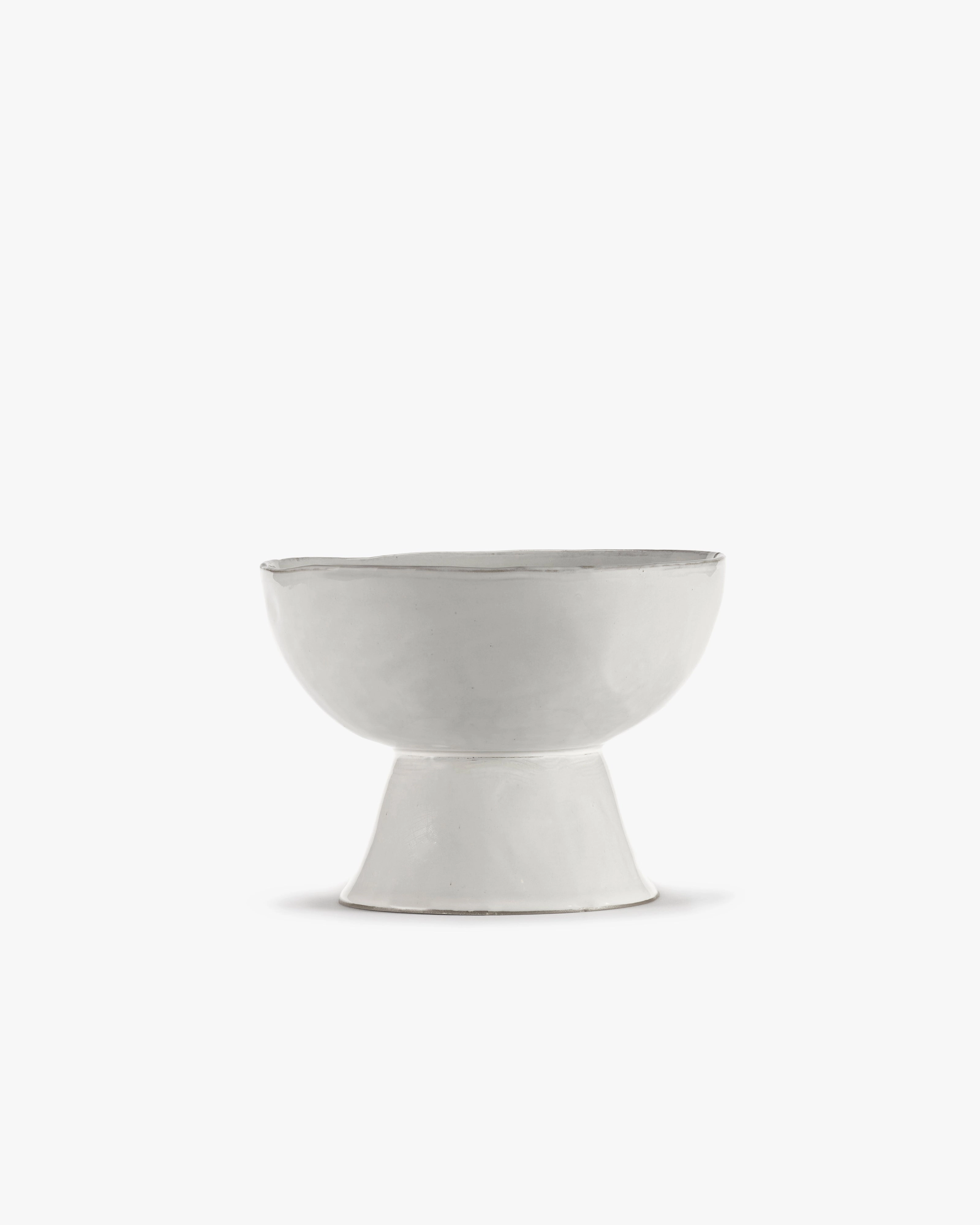 High bowl large on foot off-white La Mre