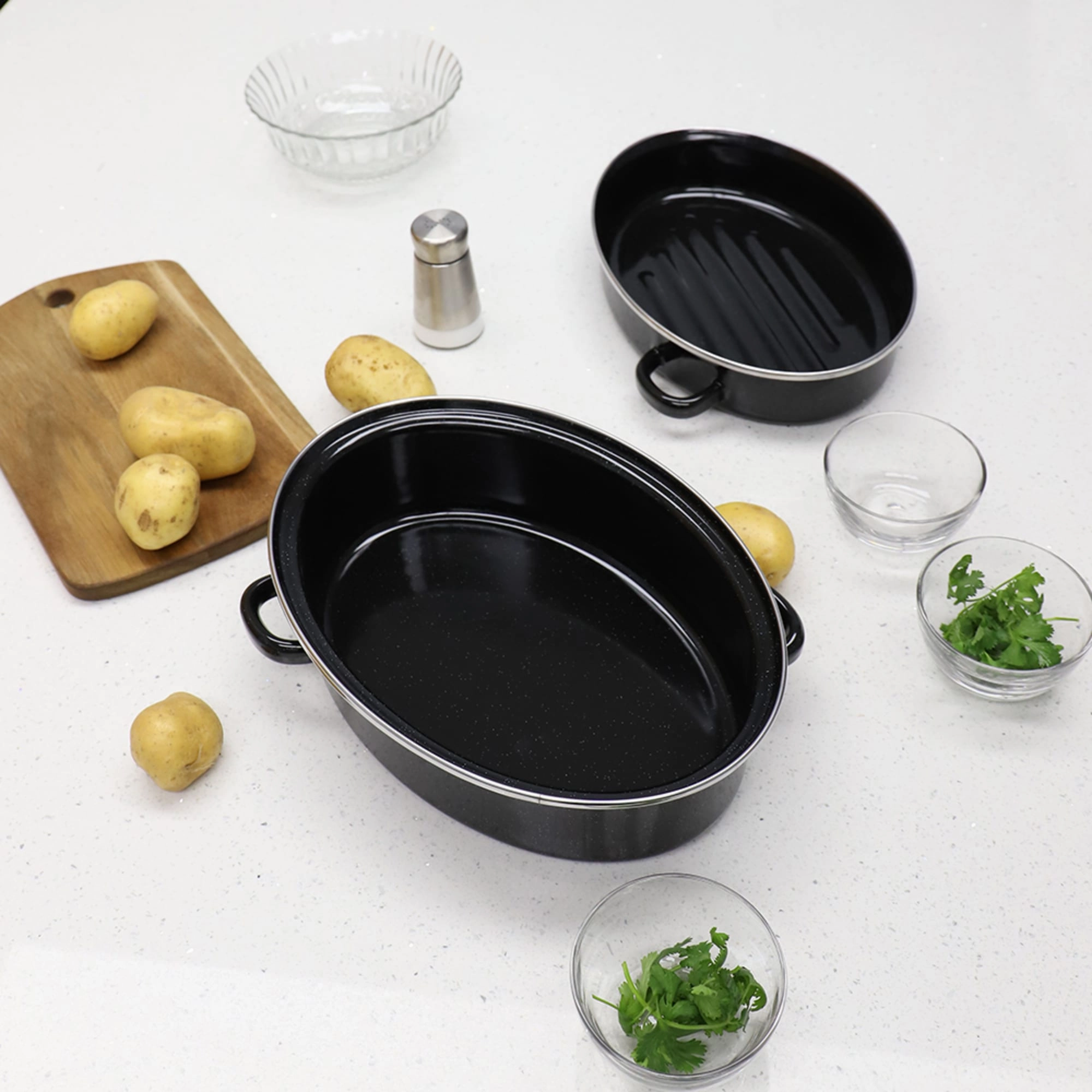 Home Basics Deep Oval Natural Non-Stick 12 Enameled Carbon Steel Roaster Pan with Lid, Black