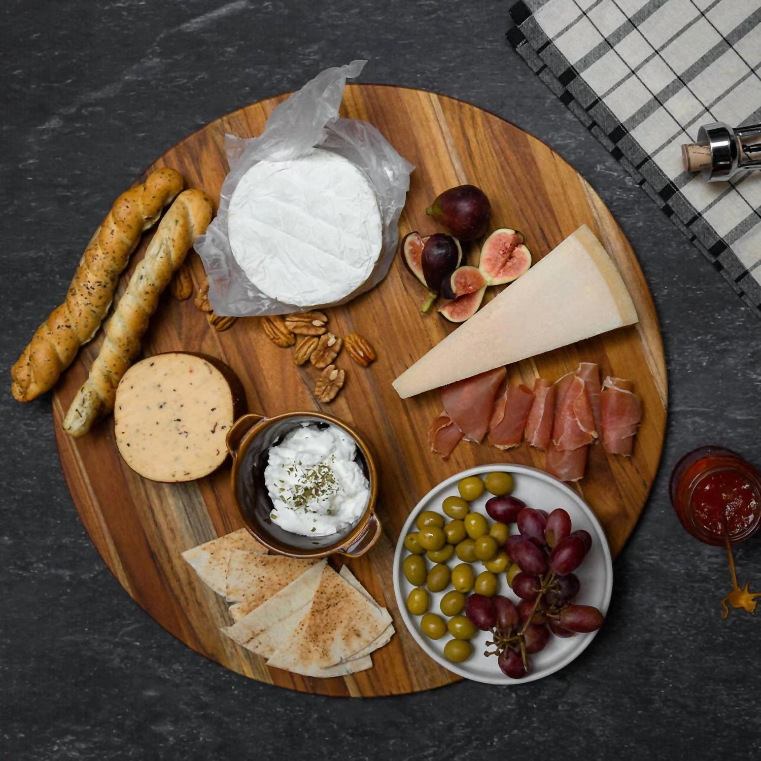 Large Elegant Round Serving Board In Brown