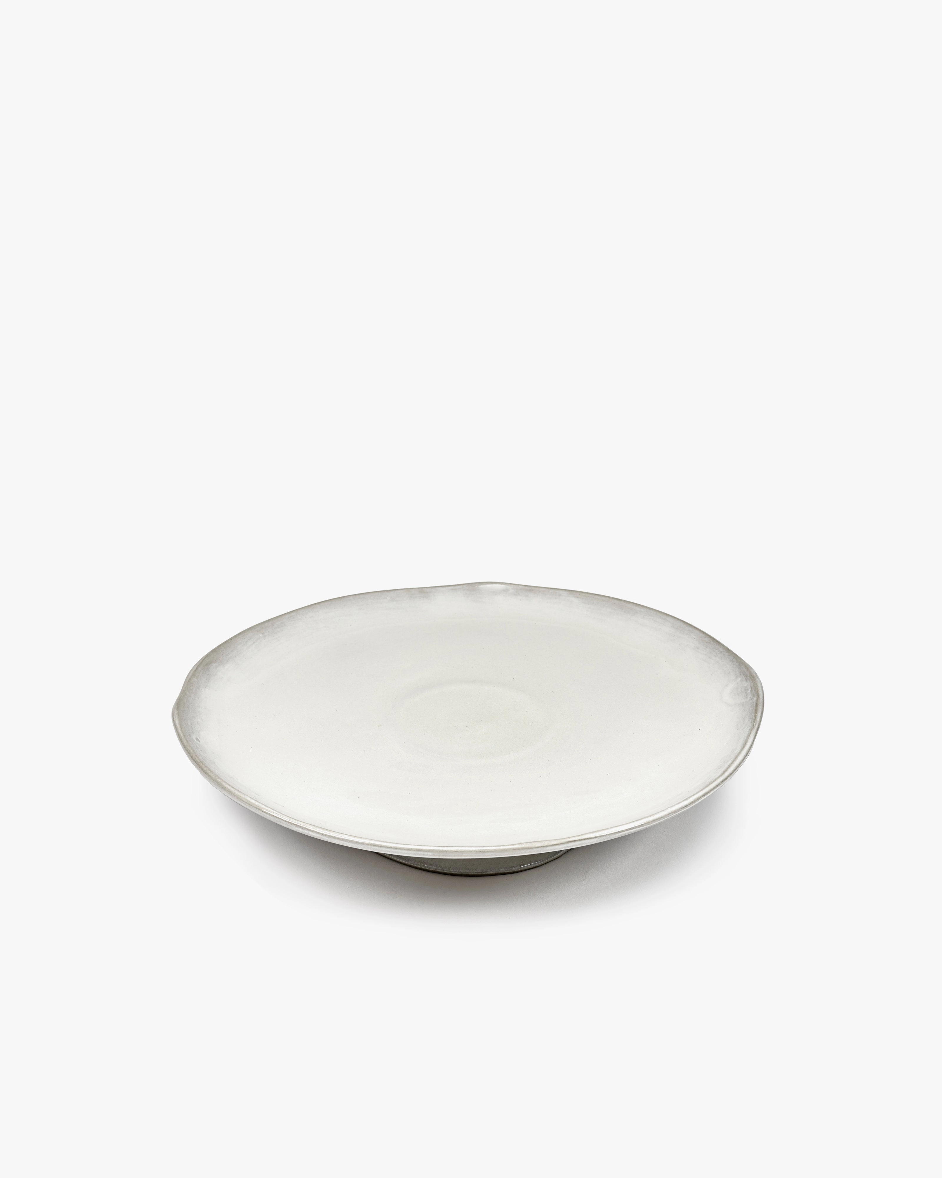 Large plate on foot off-white La Mre