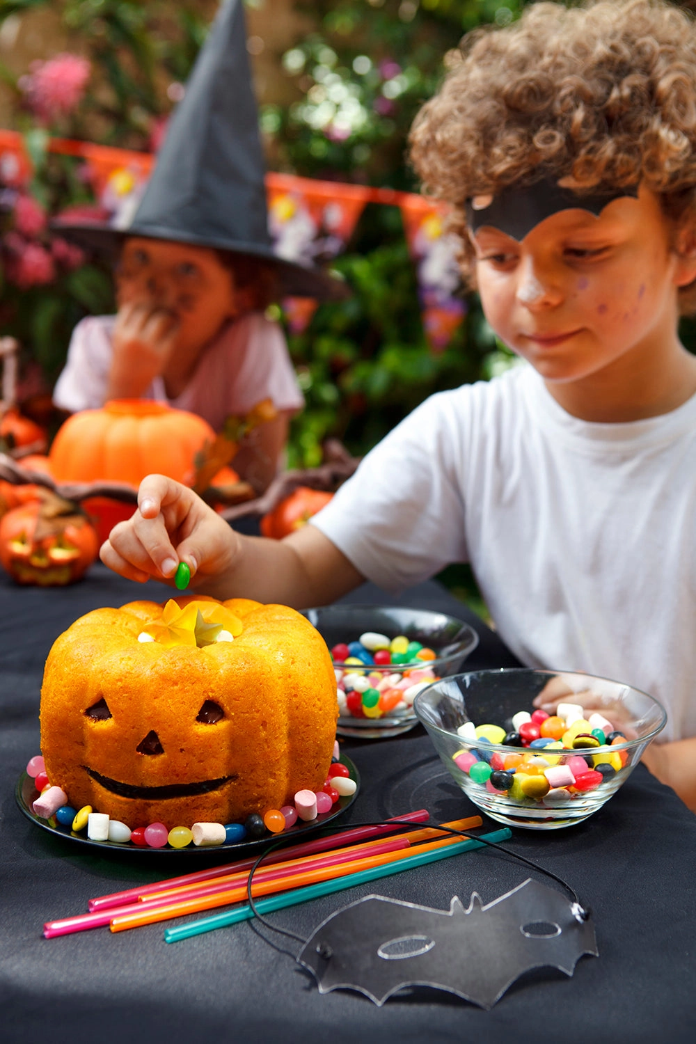 Lekue 3D Pumpkin Mold, Orange