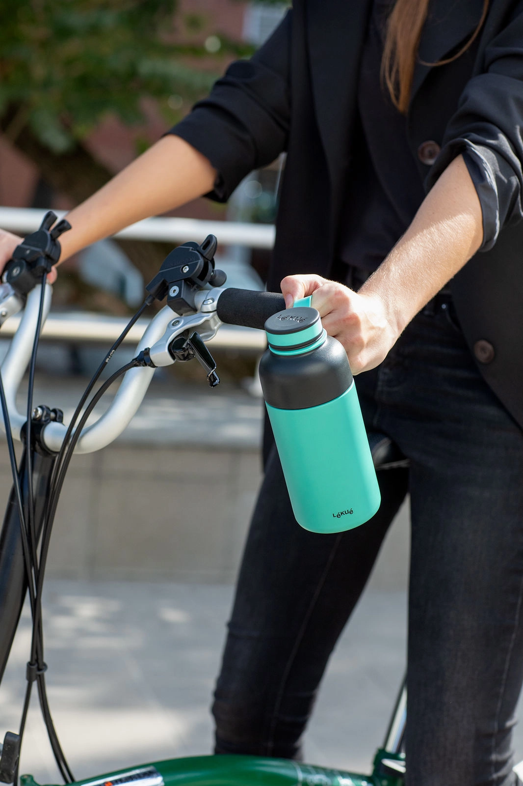 Lekue Insulated Bottle To Go, 10-Ounce, Turquoise