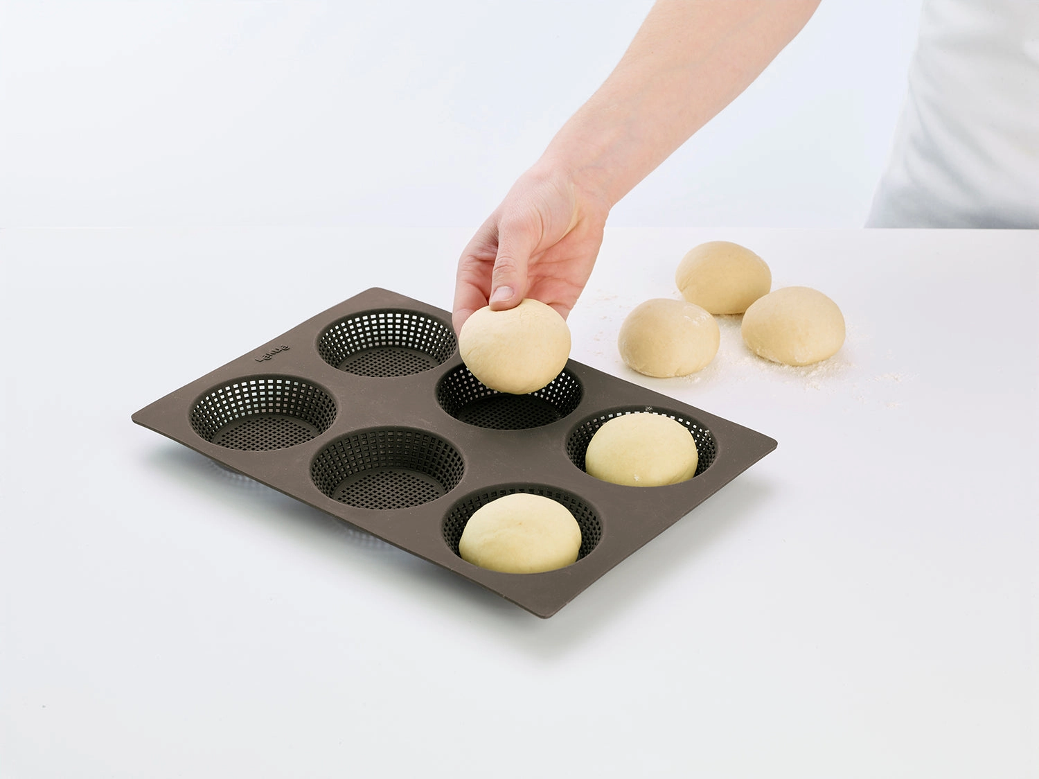 Lekue Silicone Perforated Bread Roll Pan, Brown