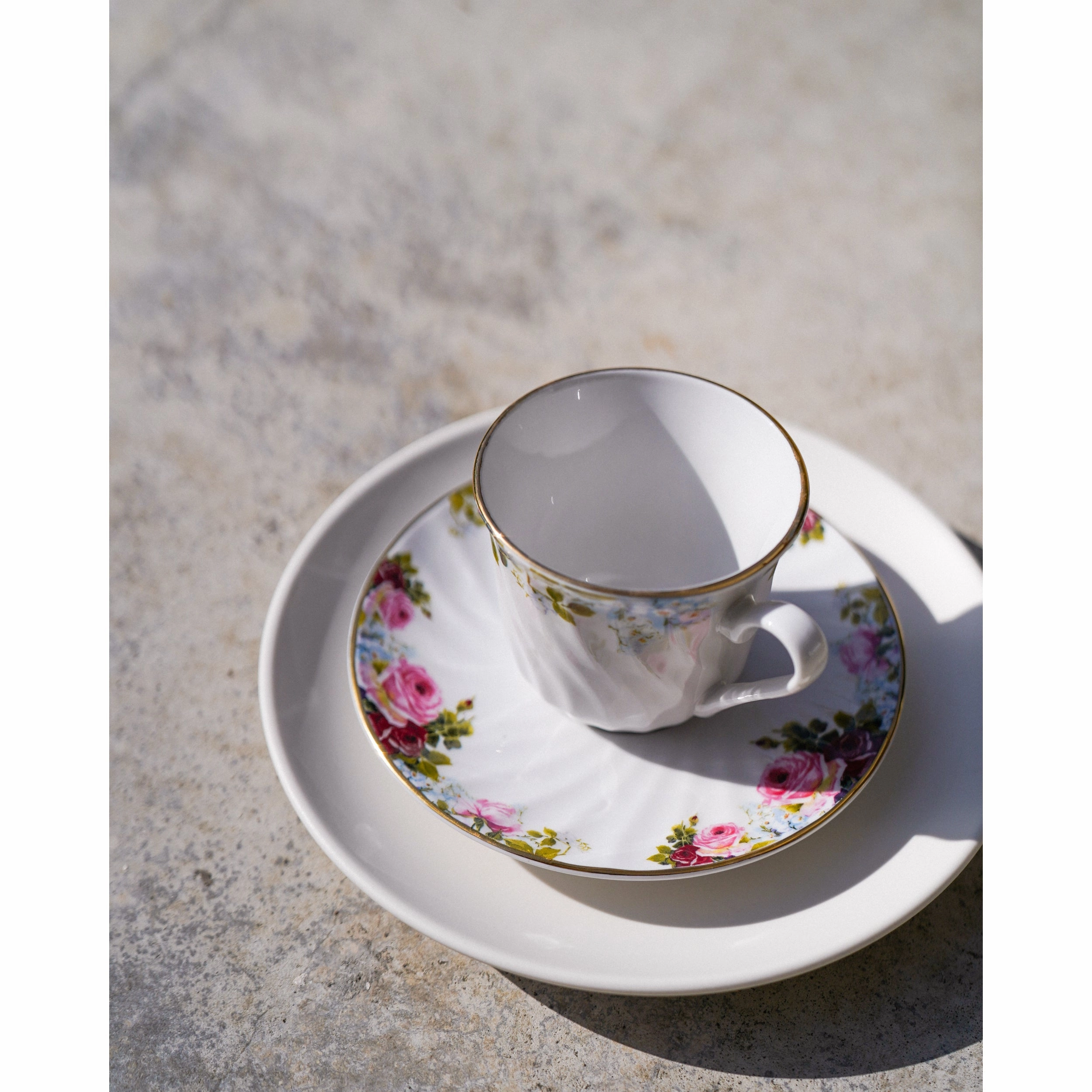 Limited Edition: Vintage Bloom Cups & Saucers Set