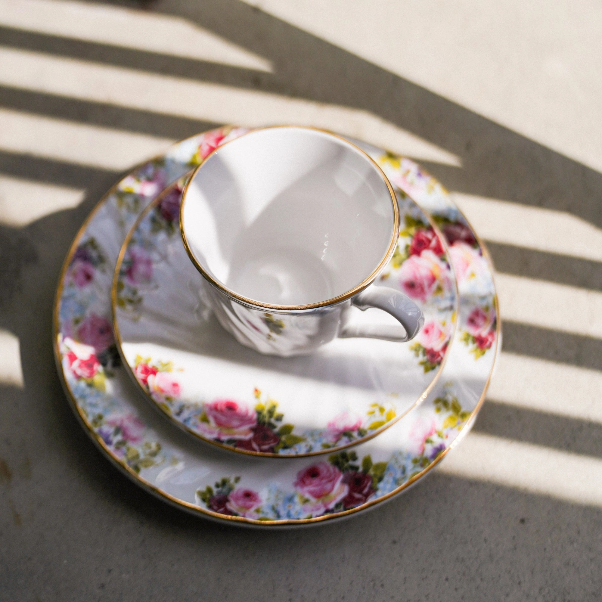 Limited Edition: Vintage Bloom Cups & Saucers Set