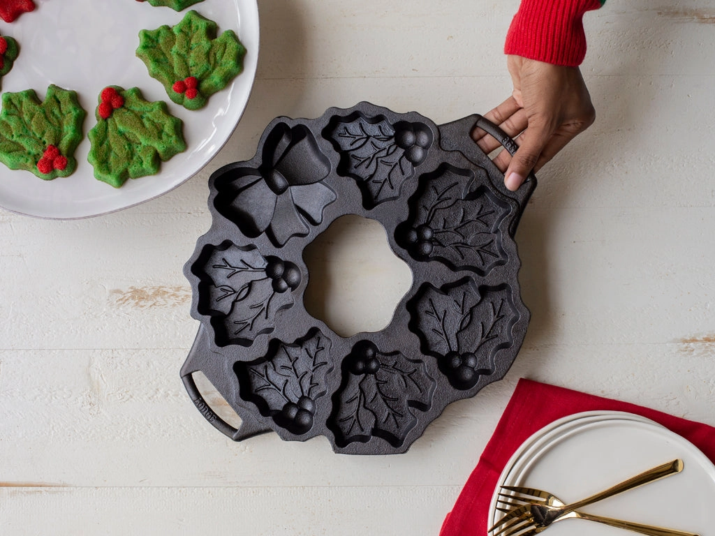Lodge Cast Iron Holiday Wreath Pan