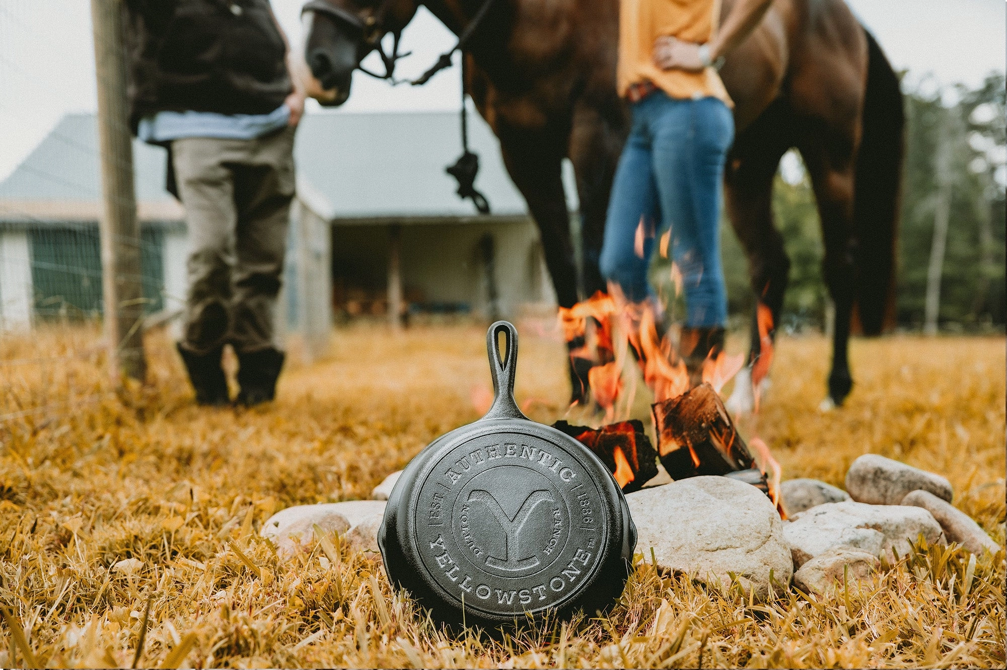Lodge Yellowstone 10.25 Inch Seasoned Cast Iron Authentic Y Skillet