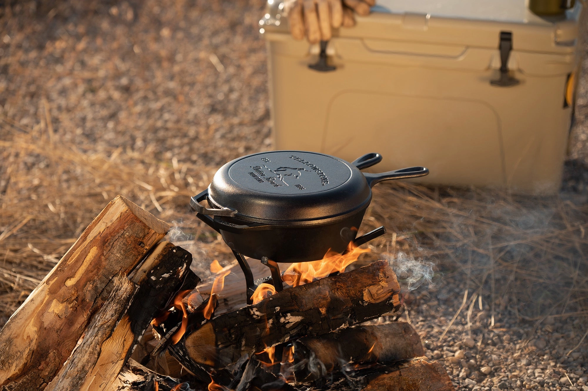 Lodge Yellowstone 3.2 Quart Cast Iron Bucking Bronco Combo Cooker, 10.25 Inch Diameter