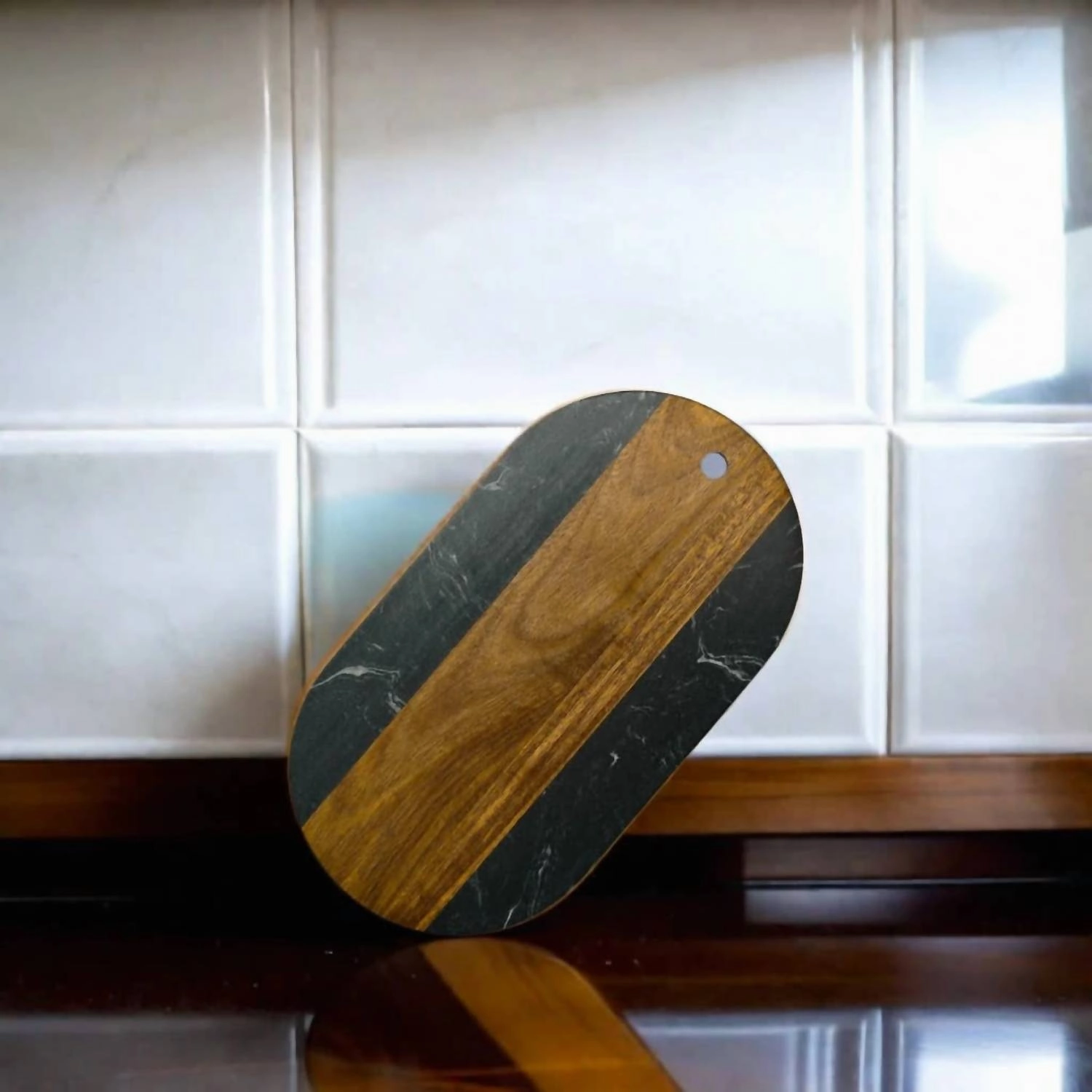 Marble And Acacia Wood Oval Board In Black/natural