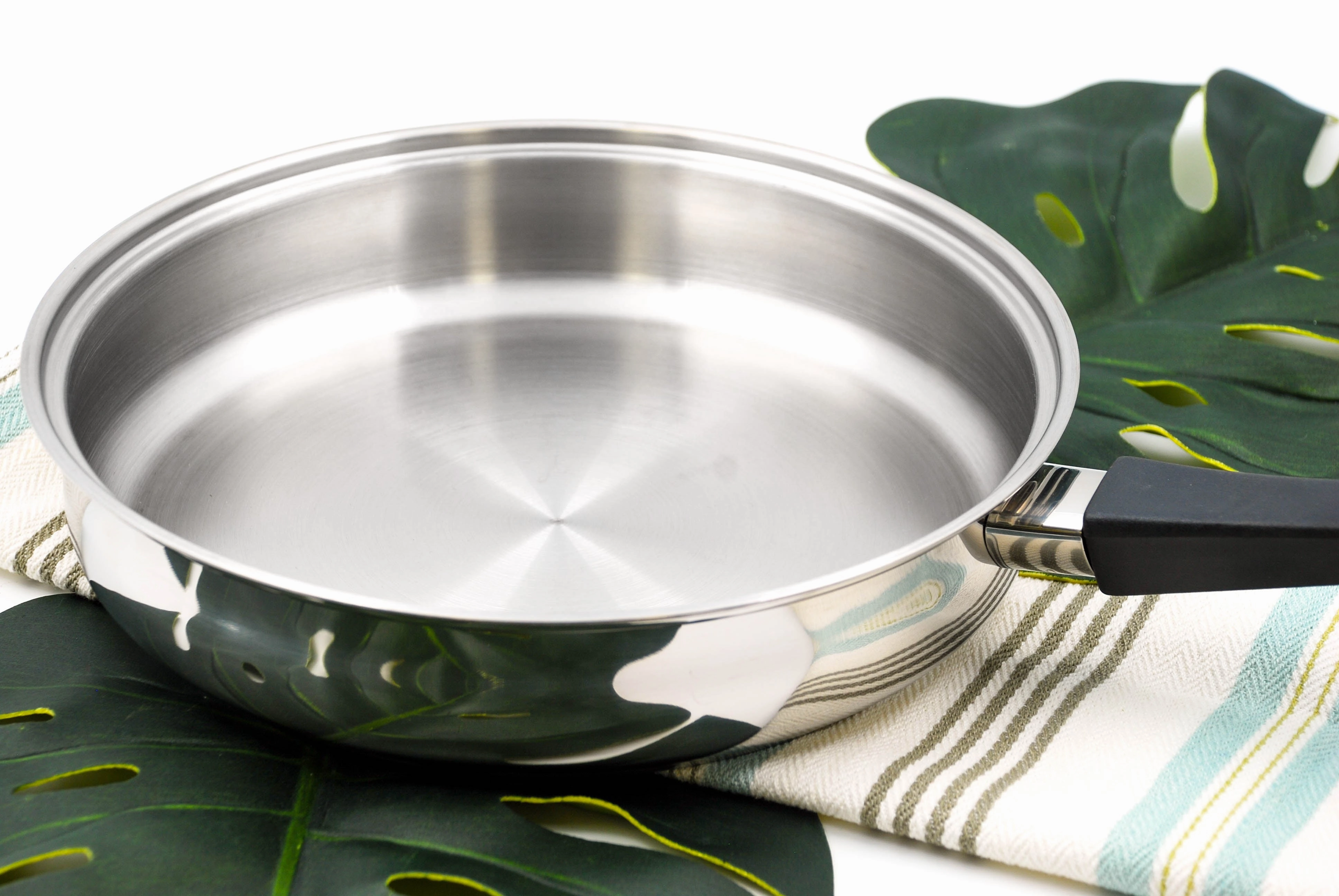 Mercury 200F Open Frypan 8"