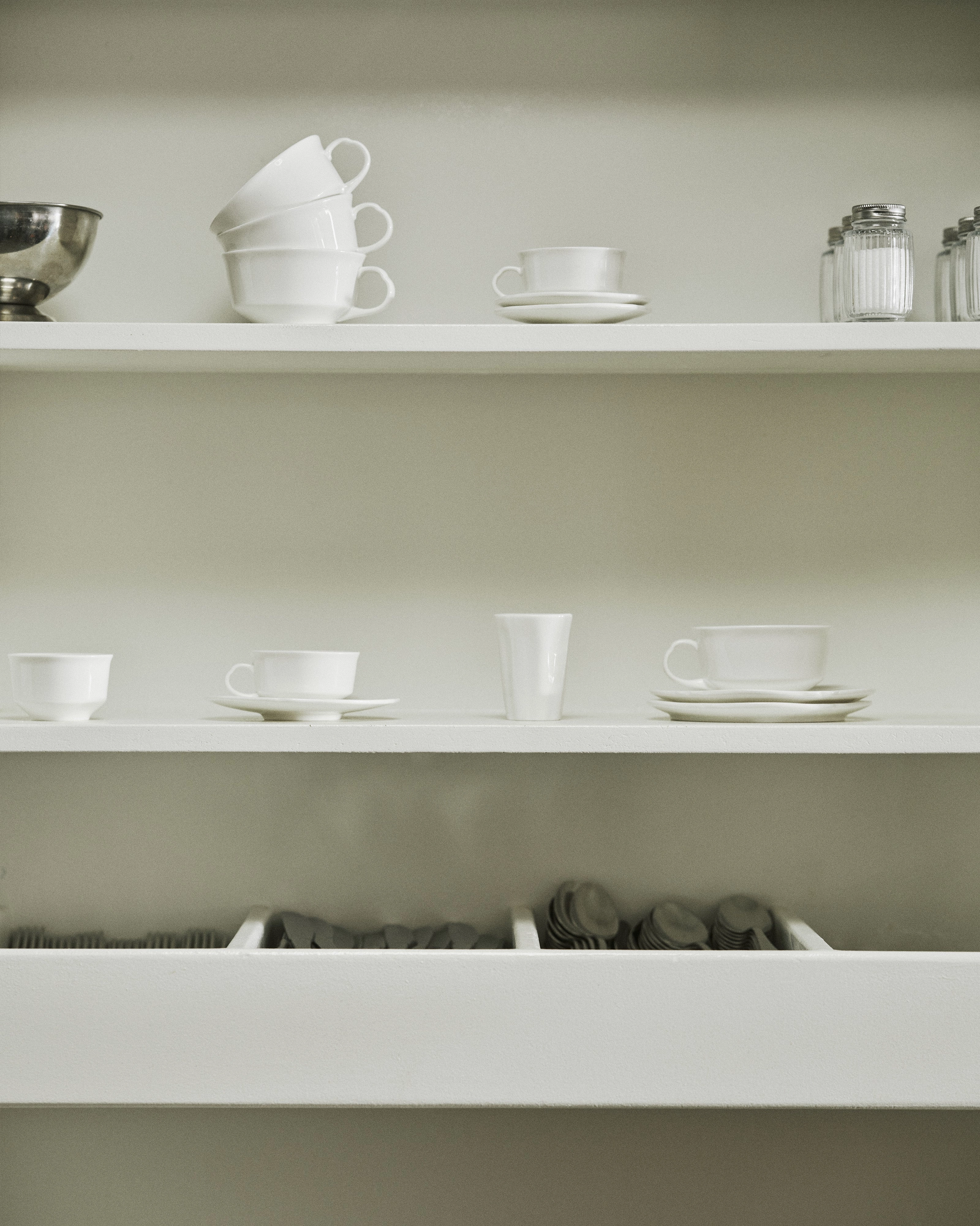 Milk jug white Silhouette