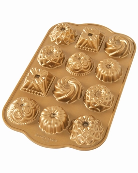 Nordic Ware Bundt Charms Pan Cookware online kitchen sale