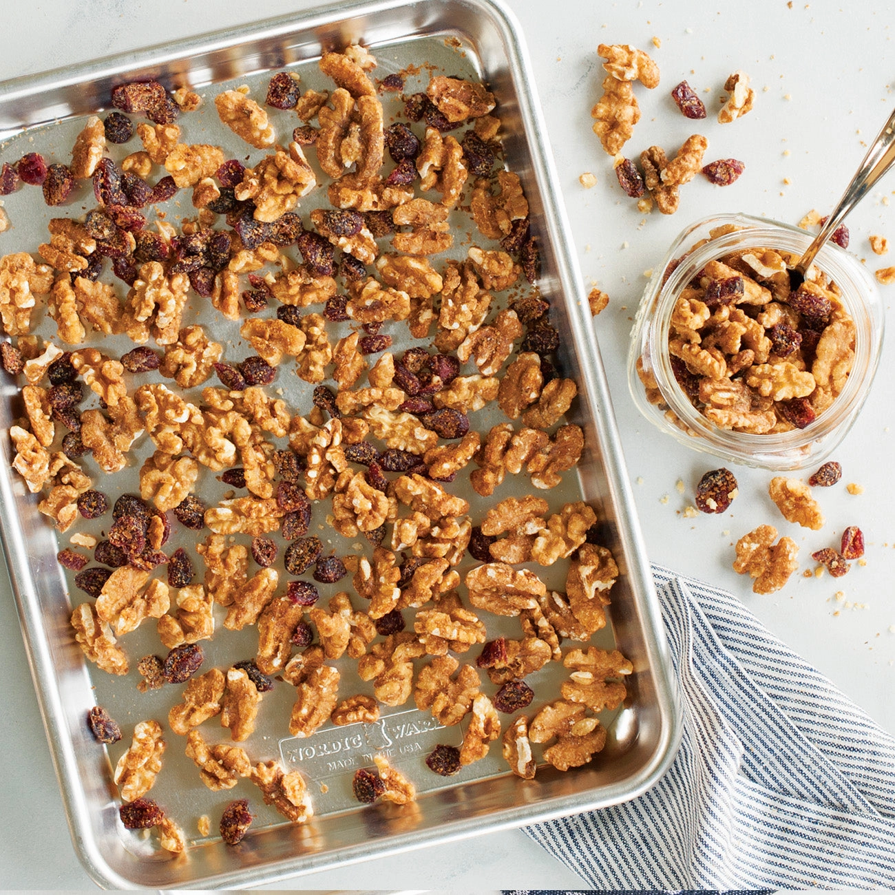 Nordic Ware Naturals Aluminum Bakeware Quarter Sheet Pan