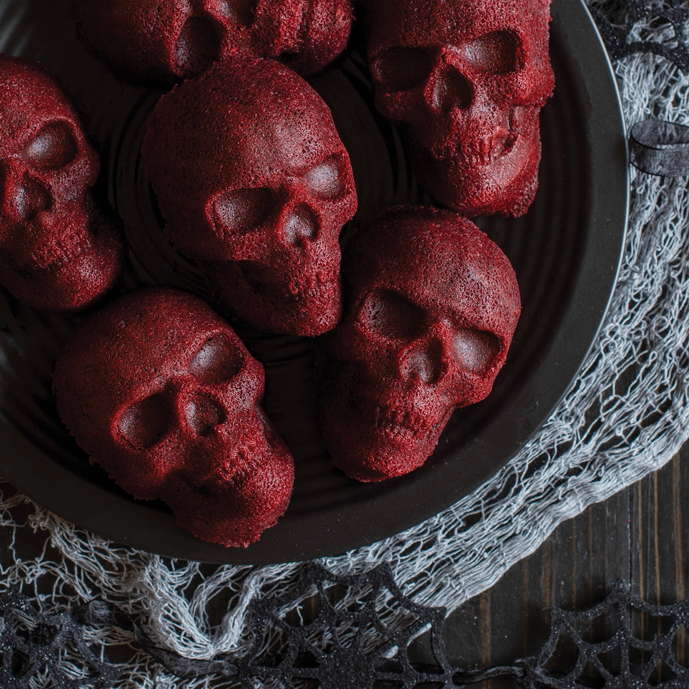 Nordic Ware Skull Cakelet Pan