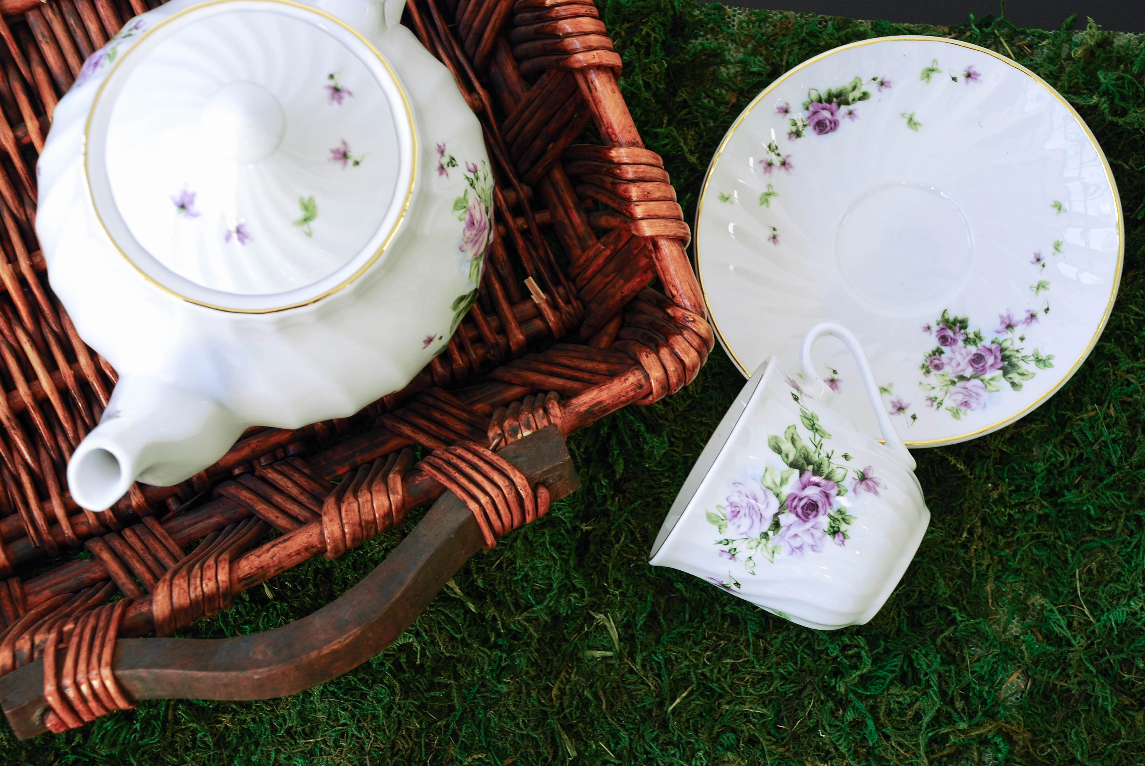 Paradise 45-Piece Dinnerware Set
