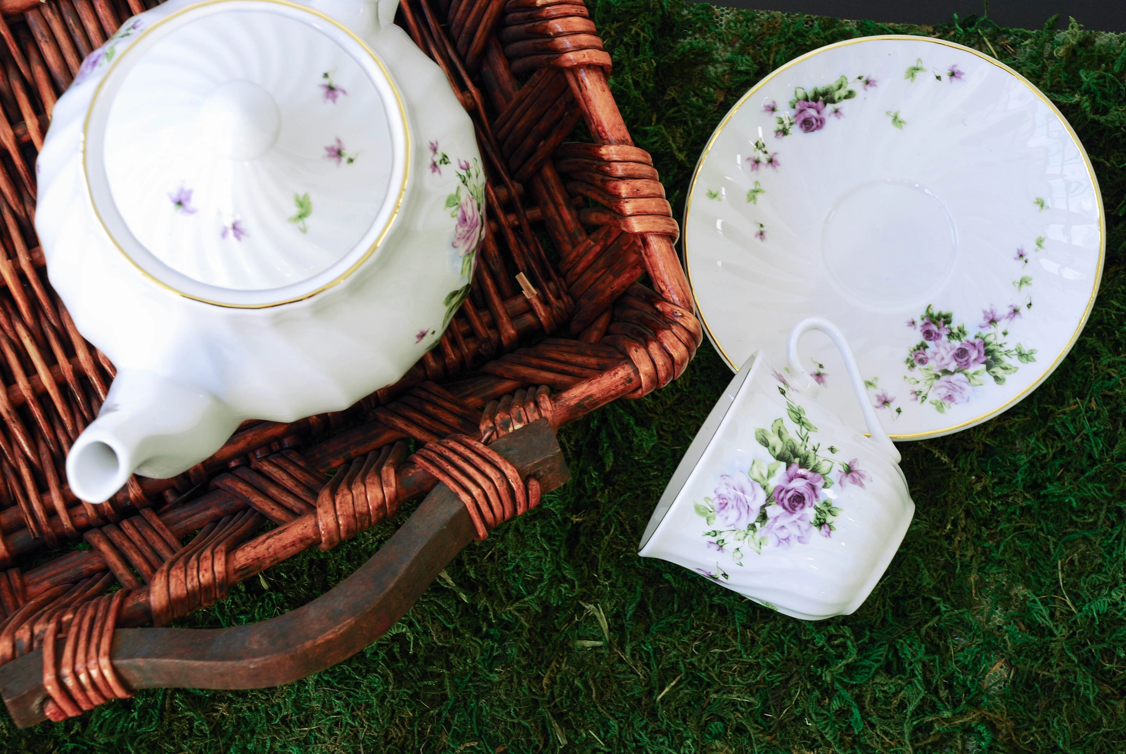 Paradise 45-Piece Dinnerware Set