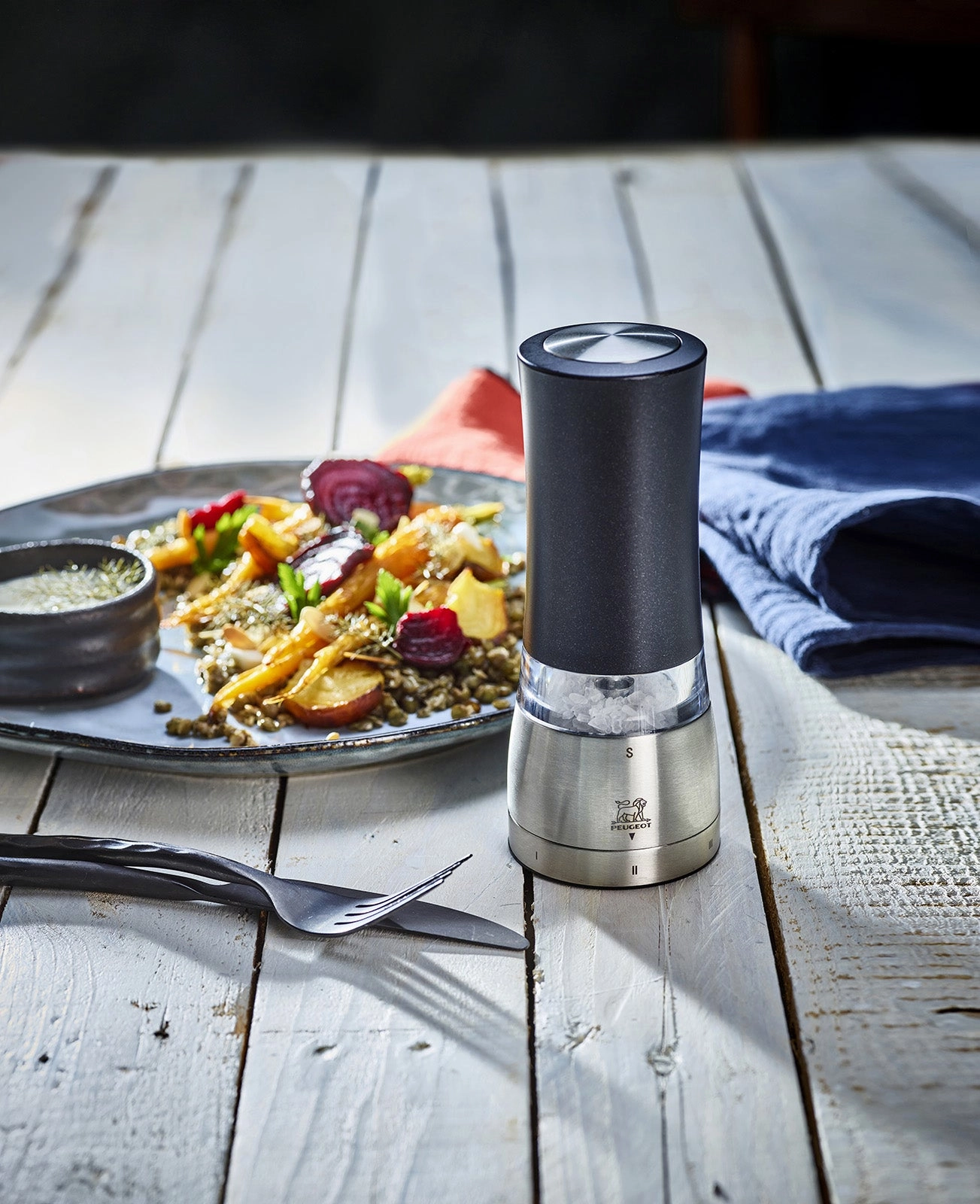 Peugeot Daman Electric Salt and Pepper Mill 2 Piece Set, Iridescent Black, 7-Inch