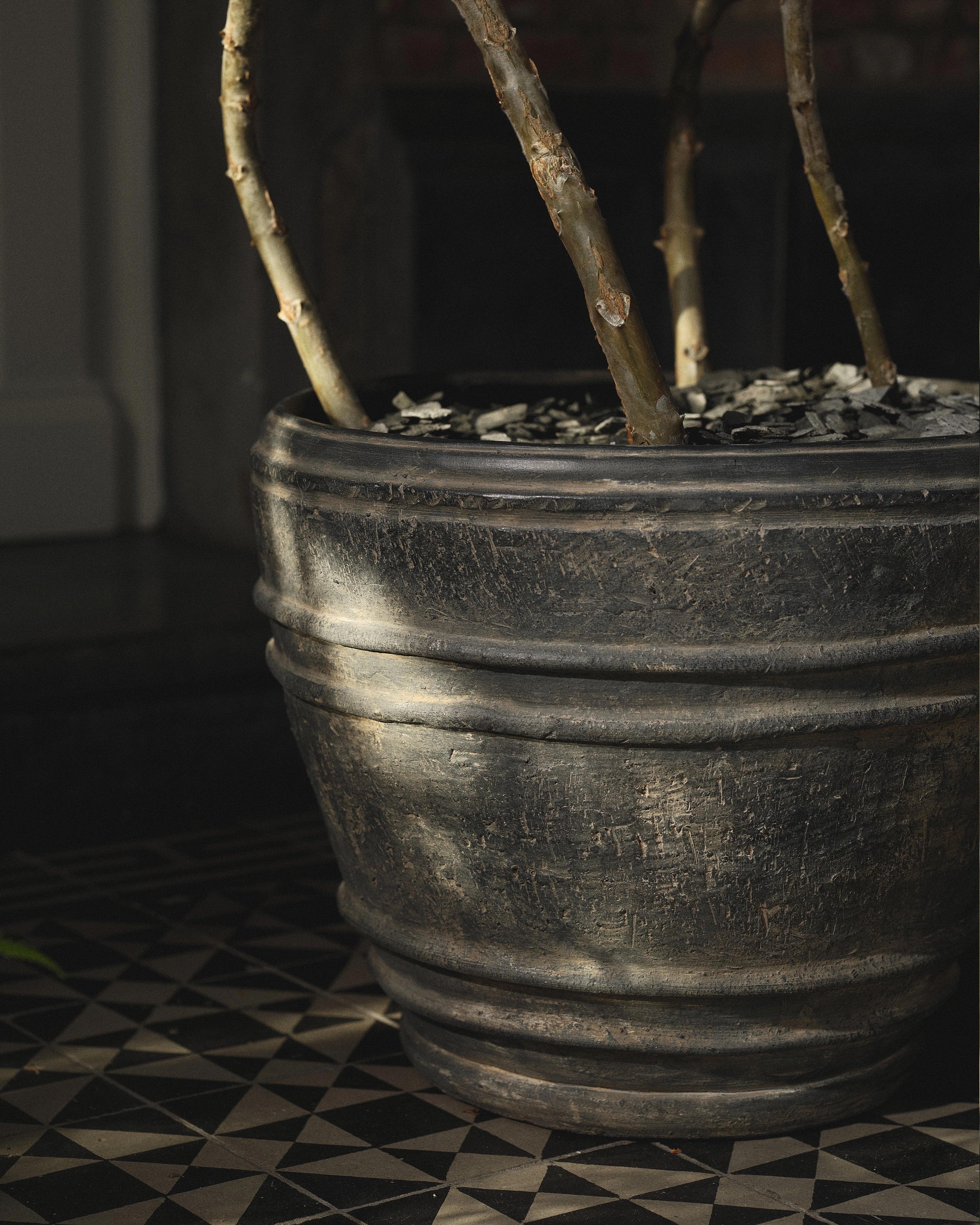 Planter 01 L black Mesa