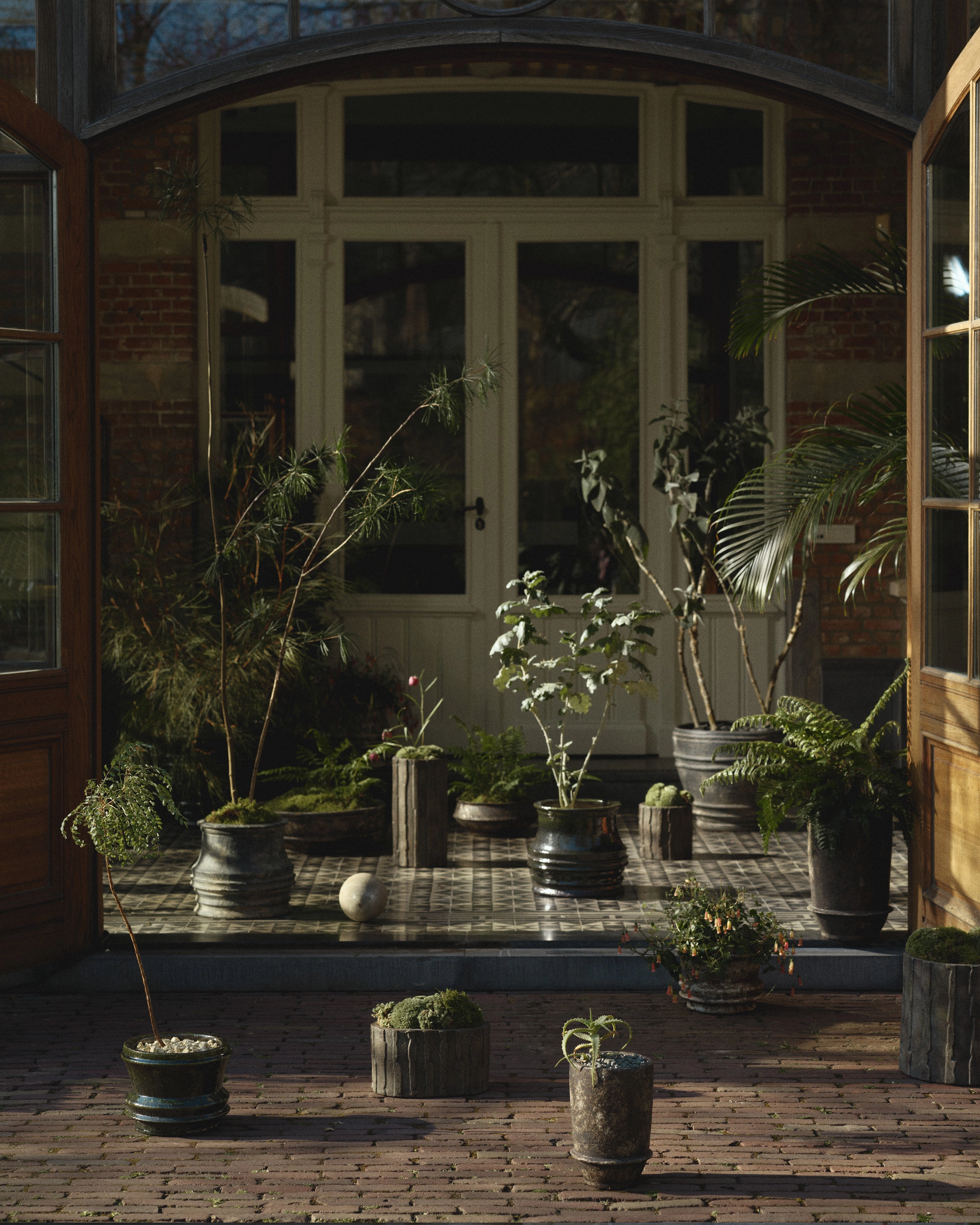 Planter 01 S white/brown Mesa