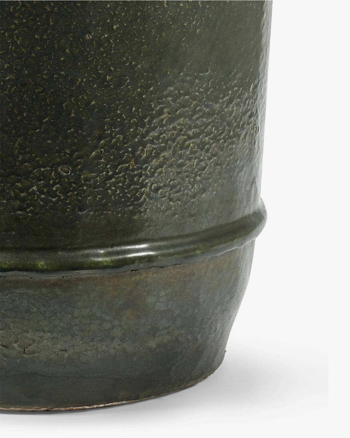 Planter 02  L dark green Dune