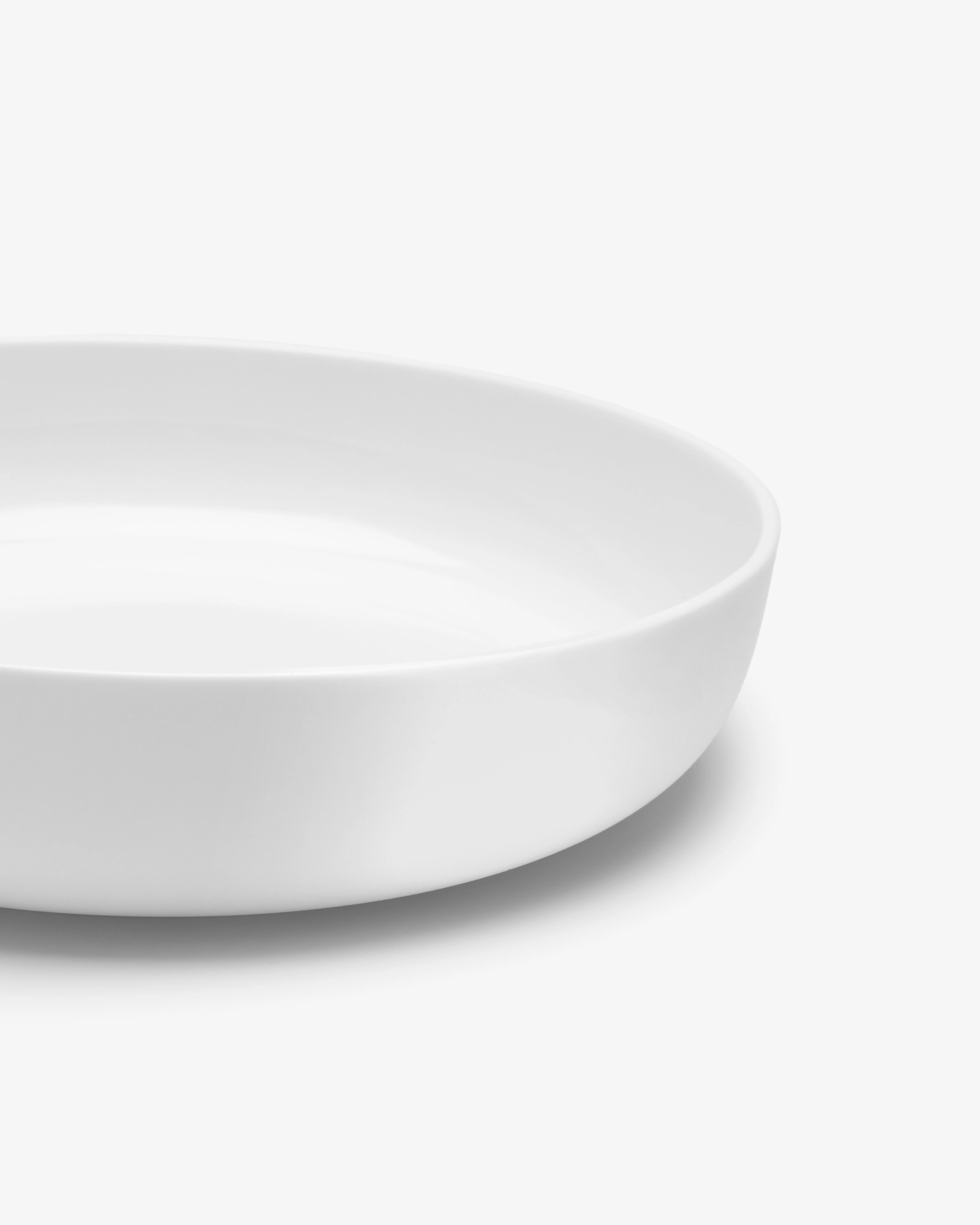 Plate deep M white glazed Base