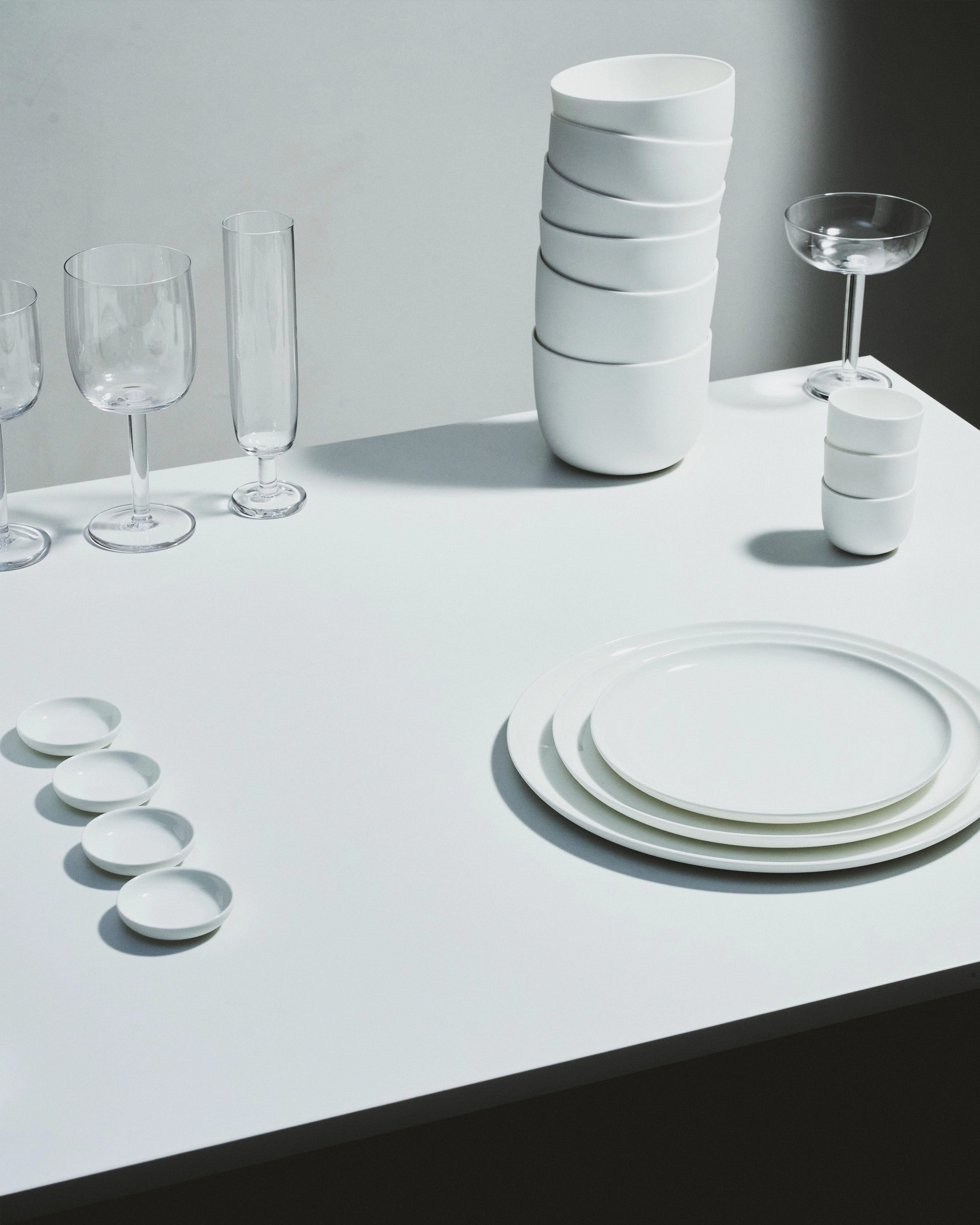 Plate low white Base