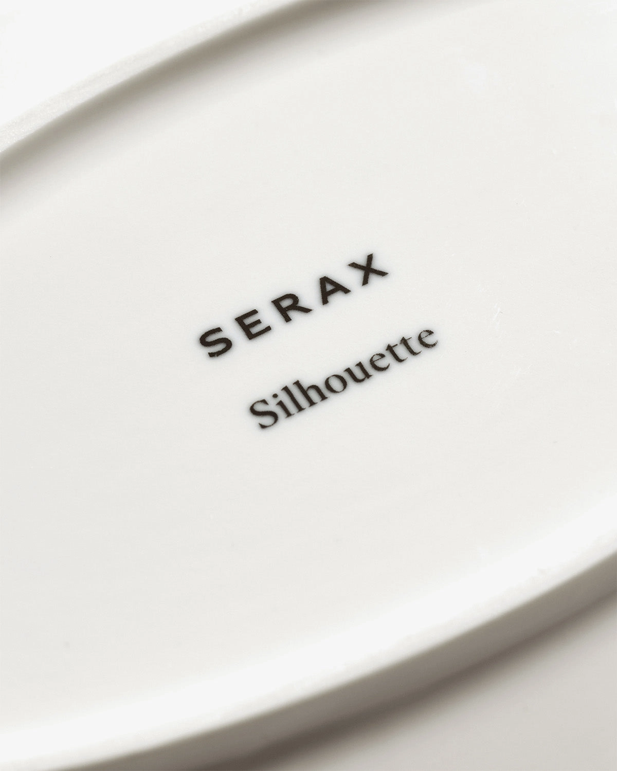 Plate oval S white Silhouette