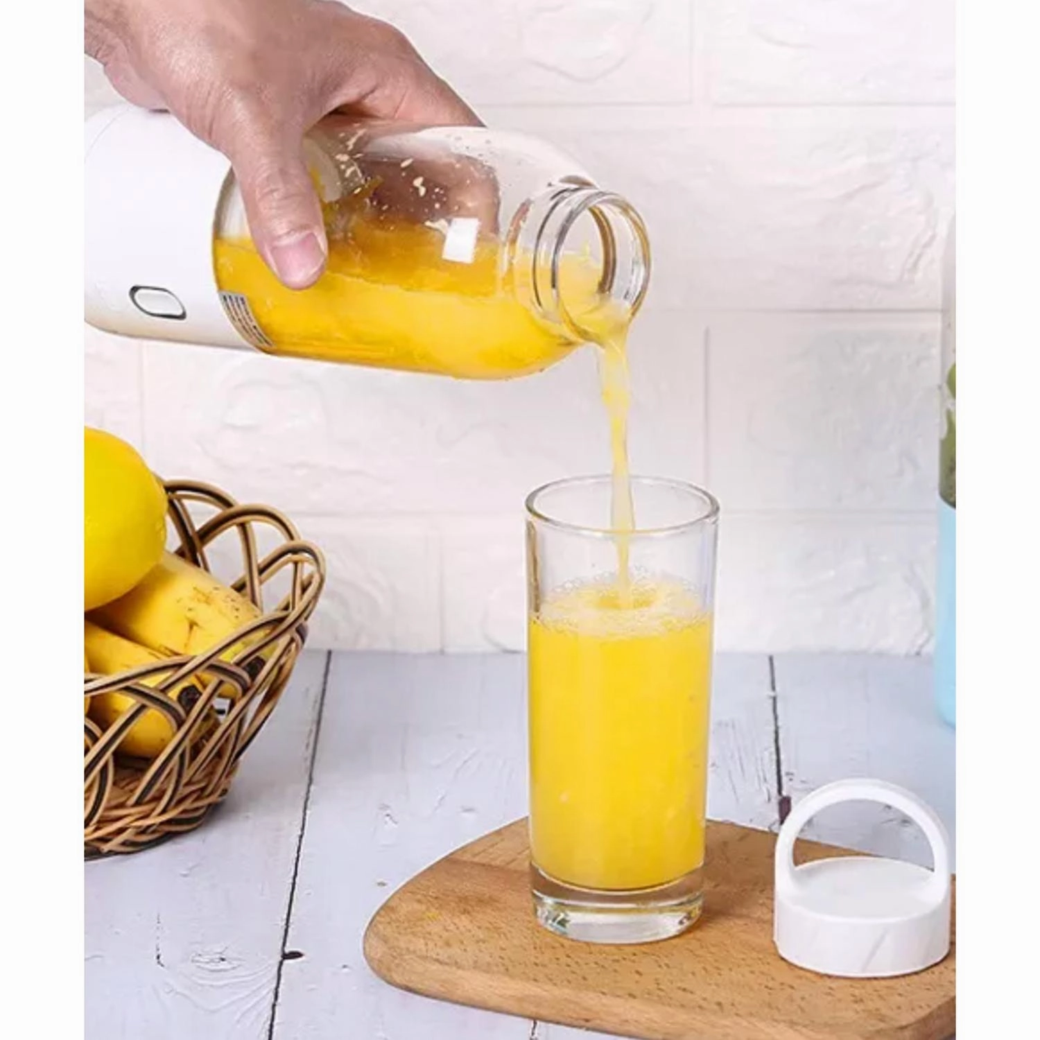 Portable Blendi Juicer in White