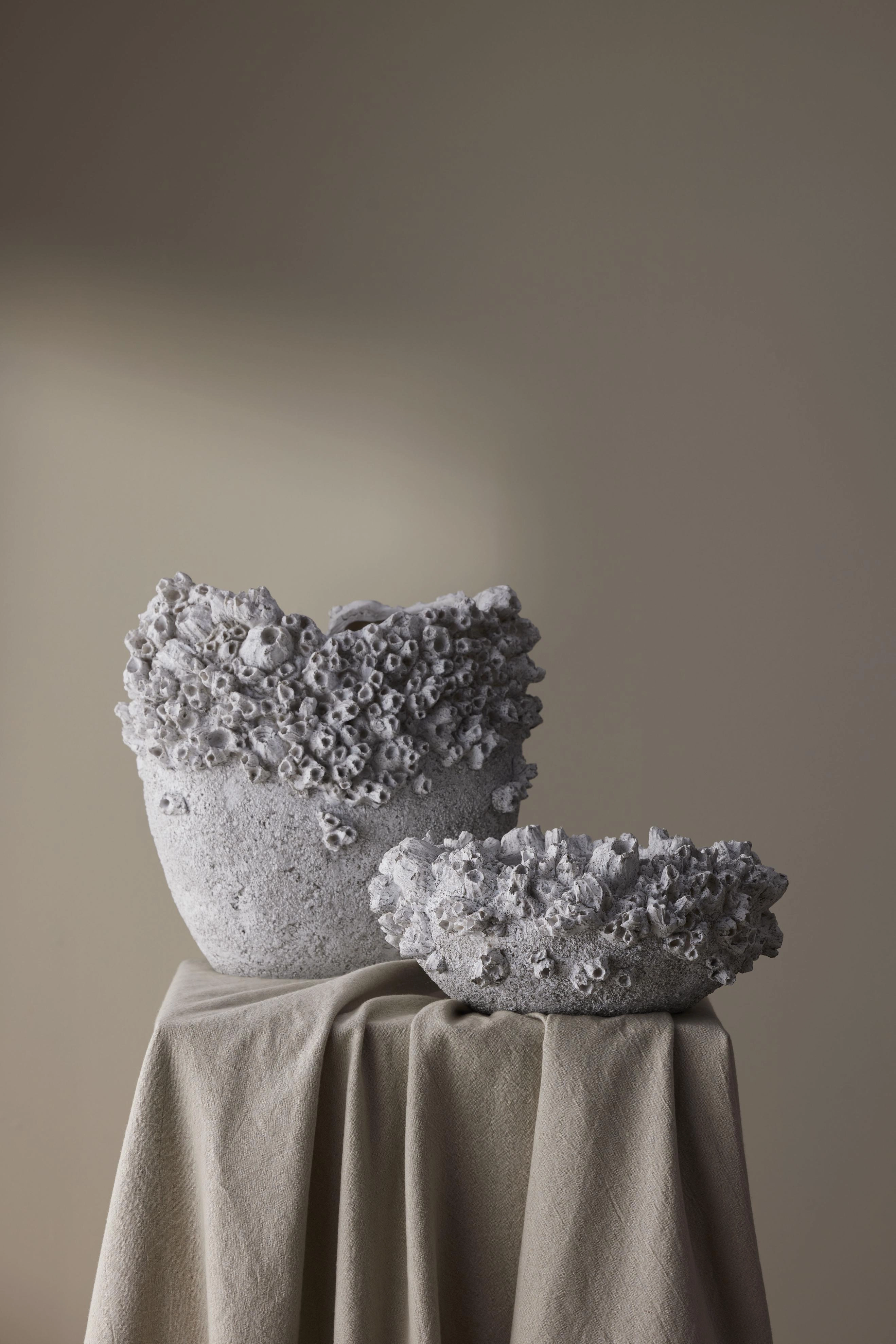 Primrose Vessel 28.5x31.5x13.2cm Grey