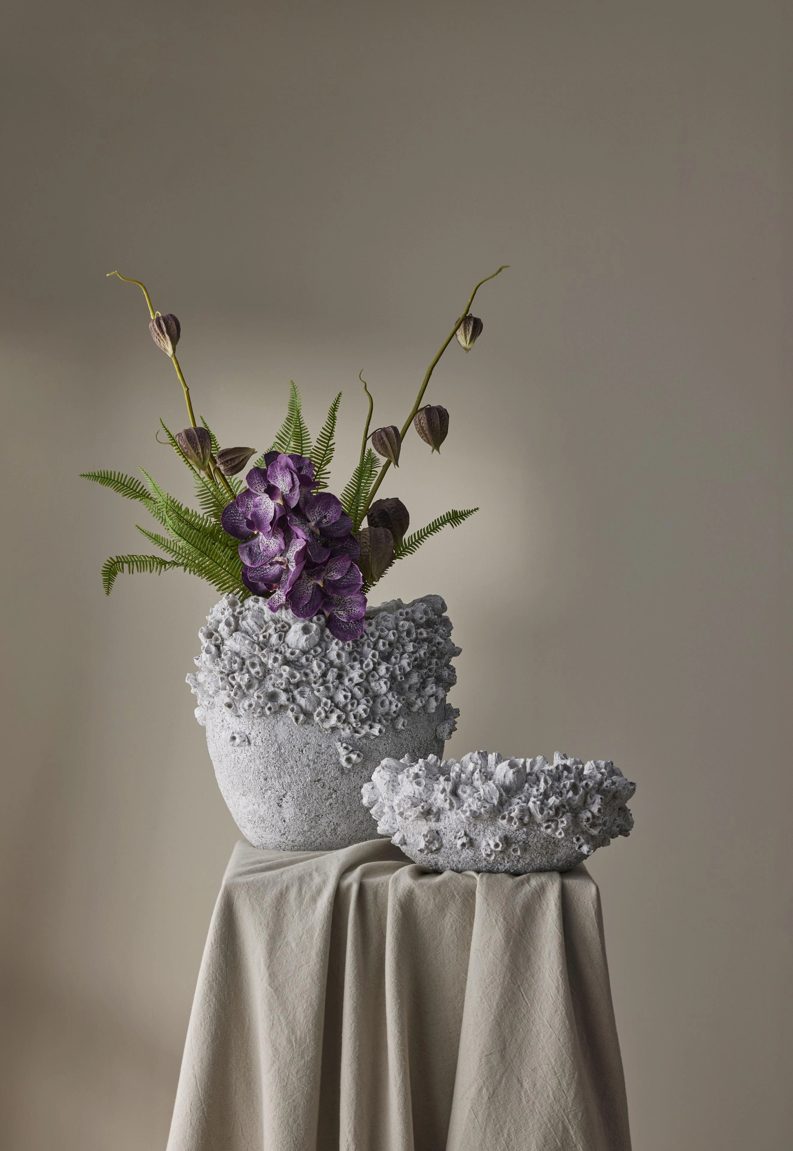 Primrose Vessel 28.5x31.5x13.2cm Grey