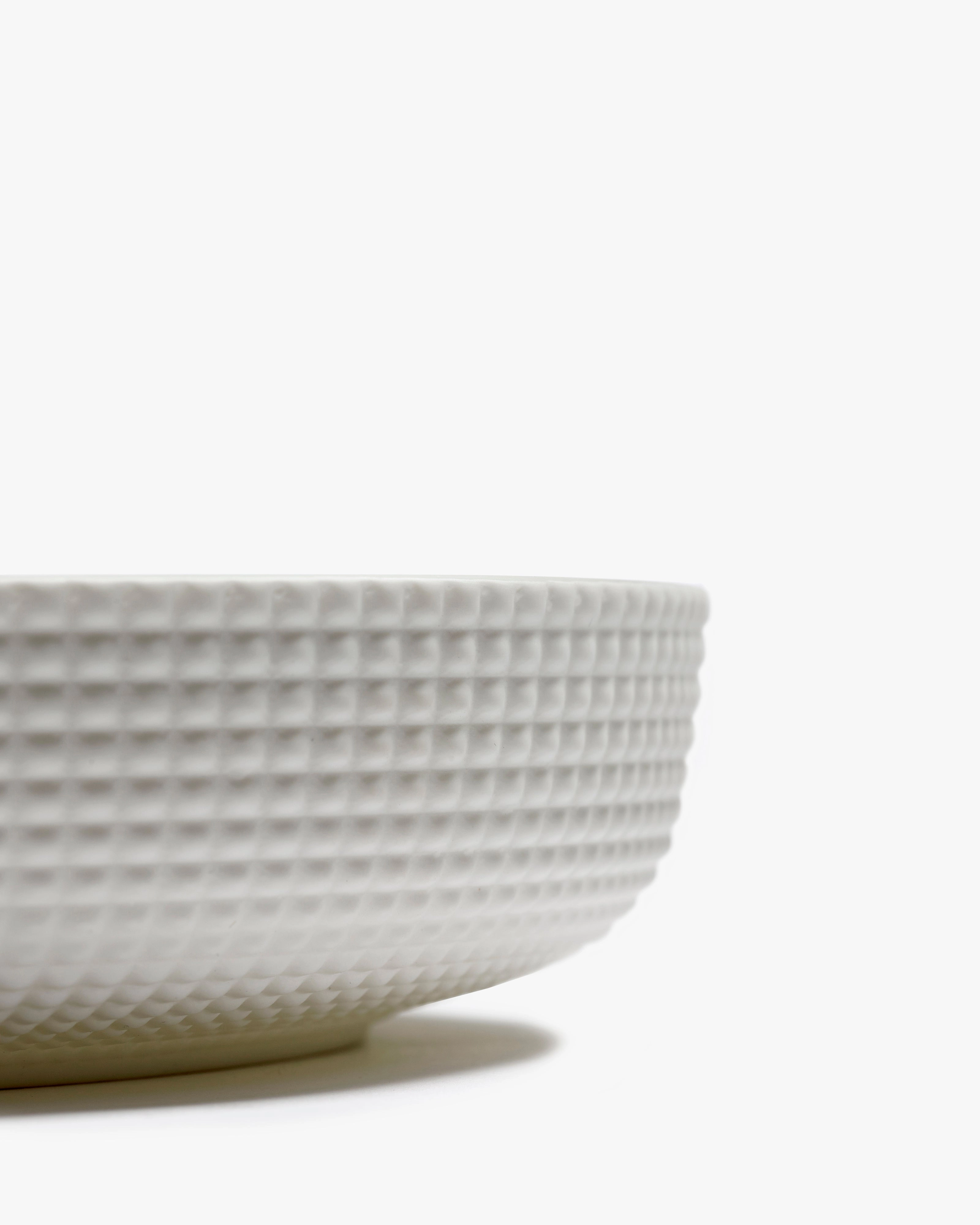 Serving plate round S white Nido