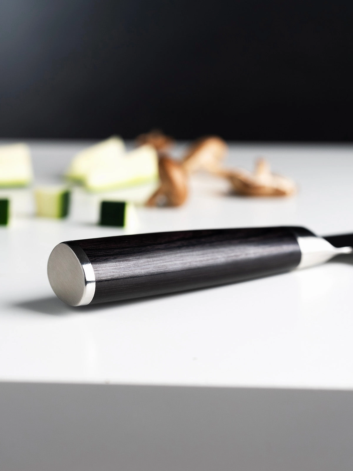 Shun Classic 10-Inch Chef's Knife