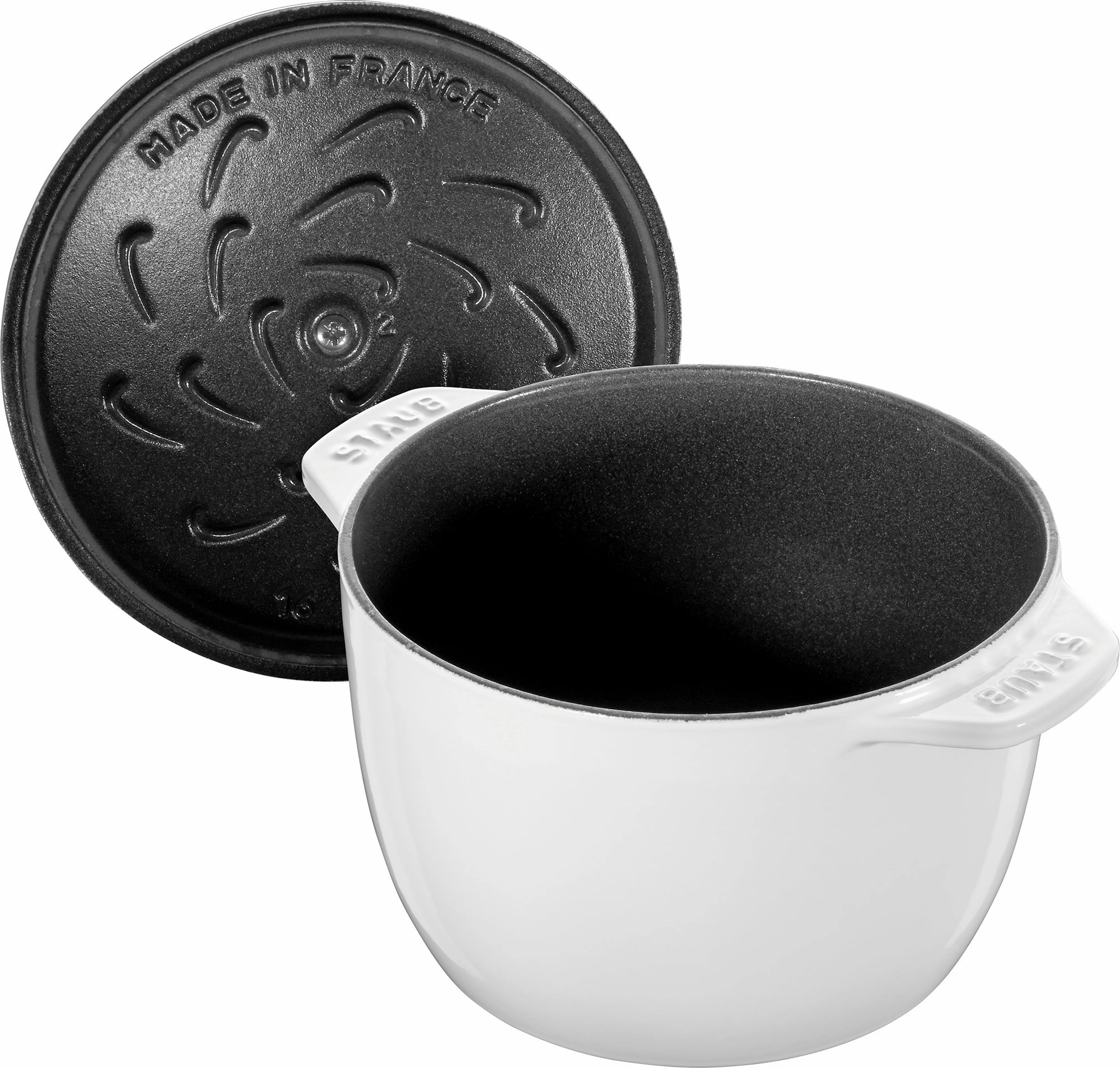 Staub Cast Iron 1.5-qt Petite French Oven