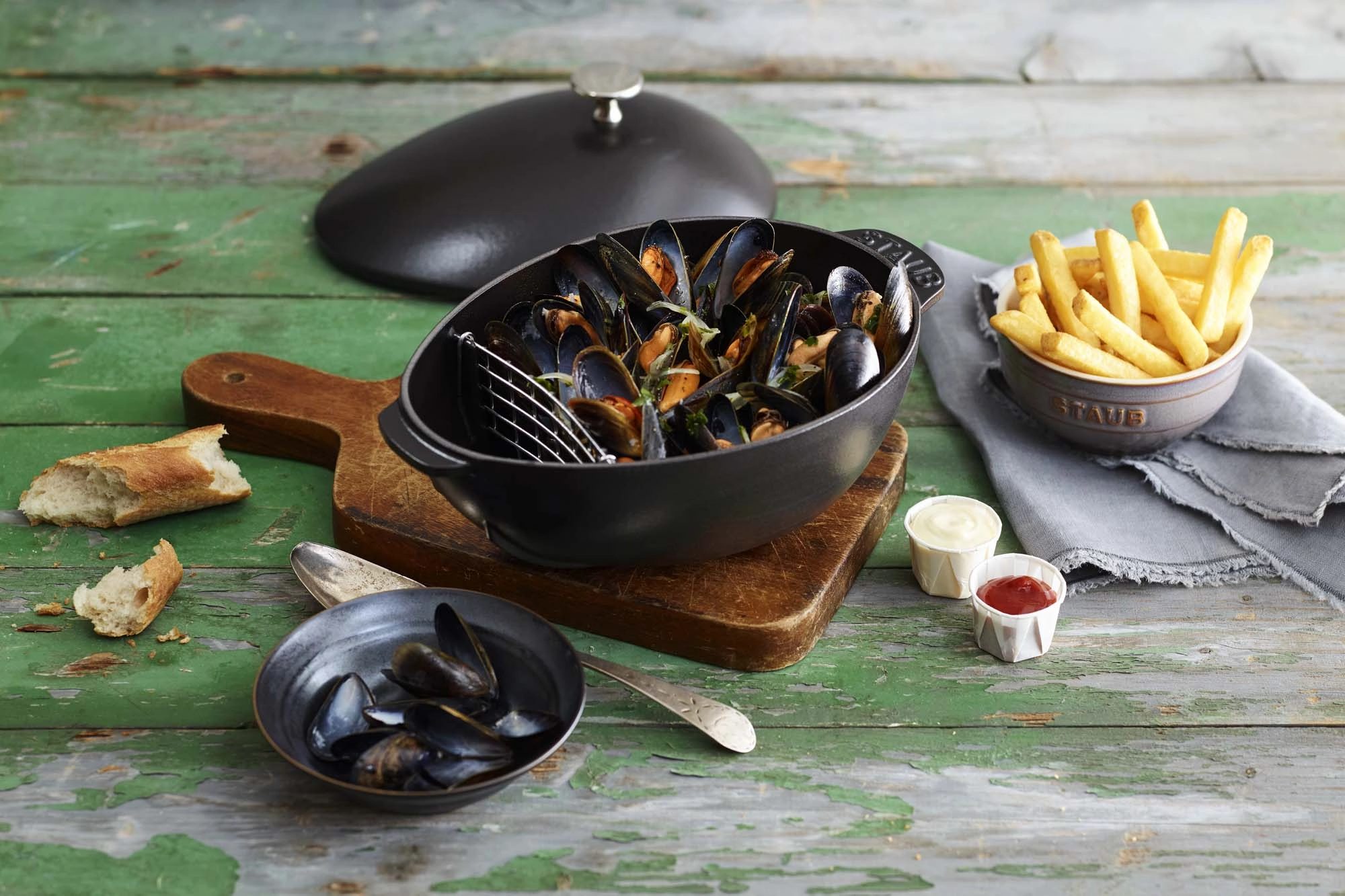 Staub Cast Iron 2-qt Mussel Pot
