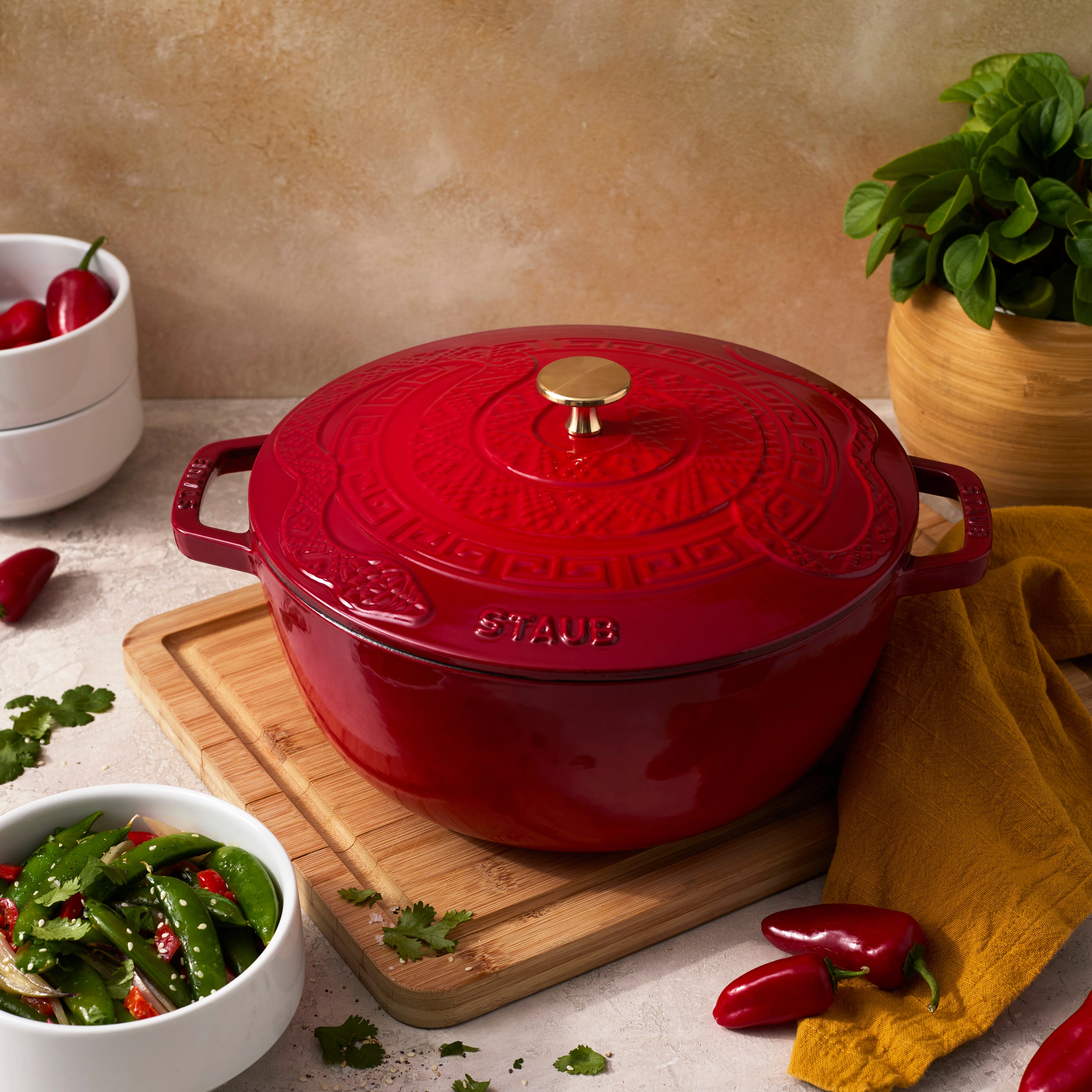 Staub Cast Iron Essential French Oven, Dutch Oven, 5-quart, serves 5-6, Made in France,  with Snake Lid