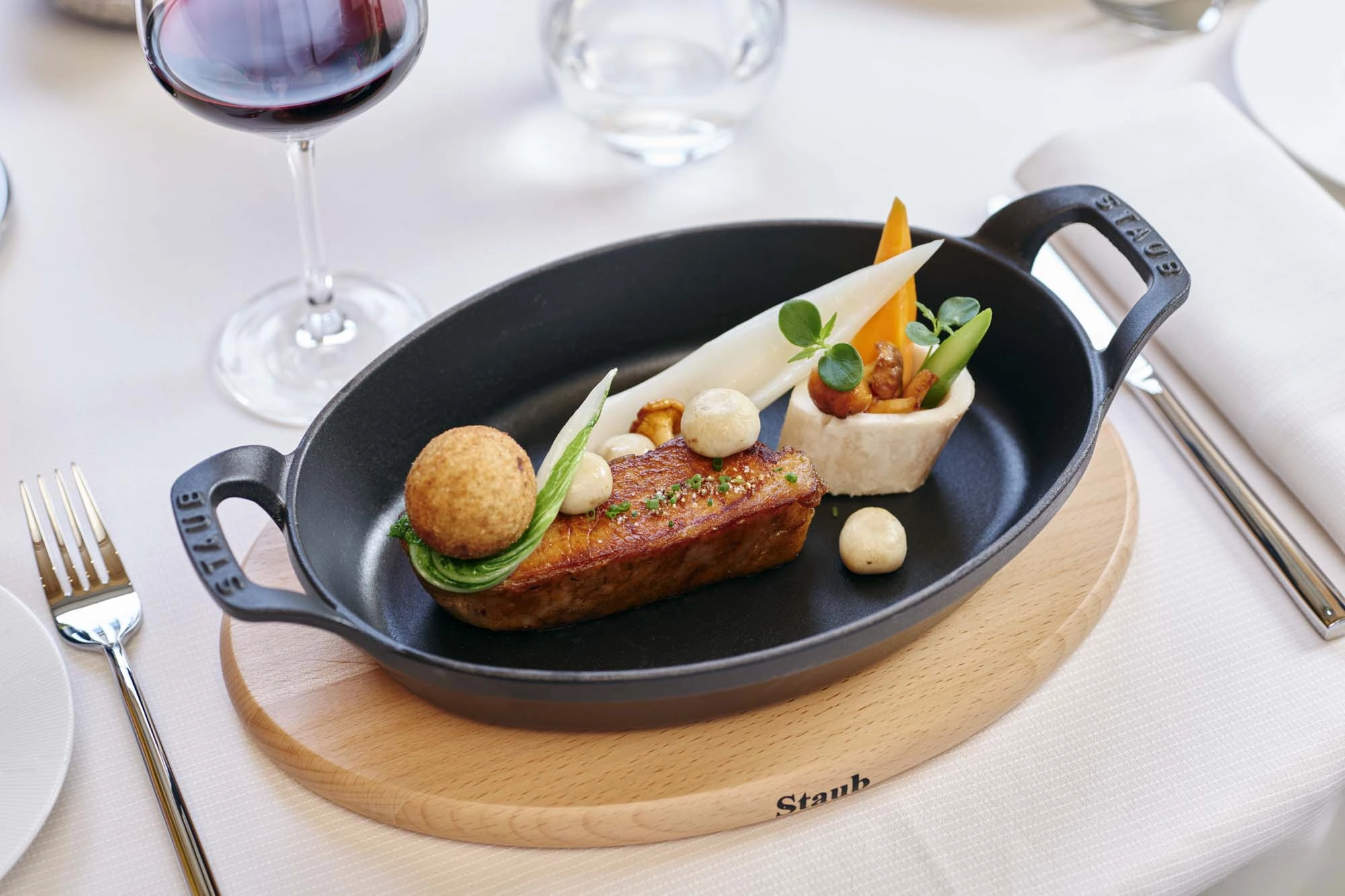 Staub Cast Iron Oval Baking Dish