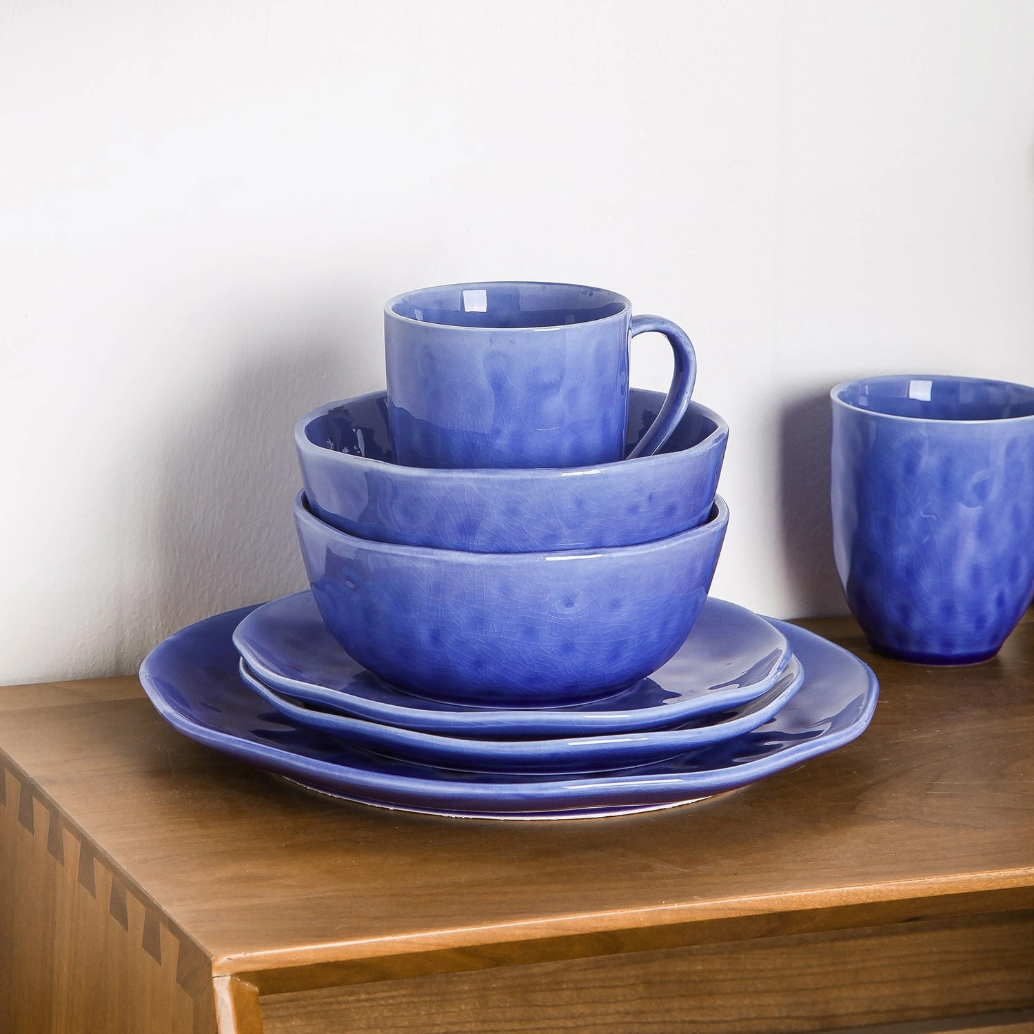 Stone Lain Constance Porcelain 16-Piece Dinnerware Set