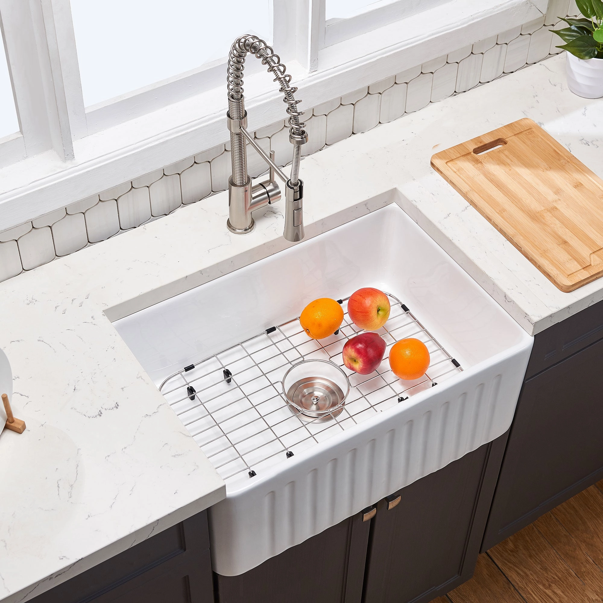 Streamdale Fireclay 33 L X 20 W Farmhouse Kitchen Sink With Grid And Strainer