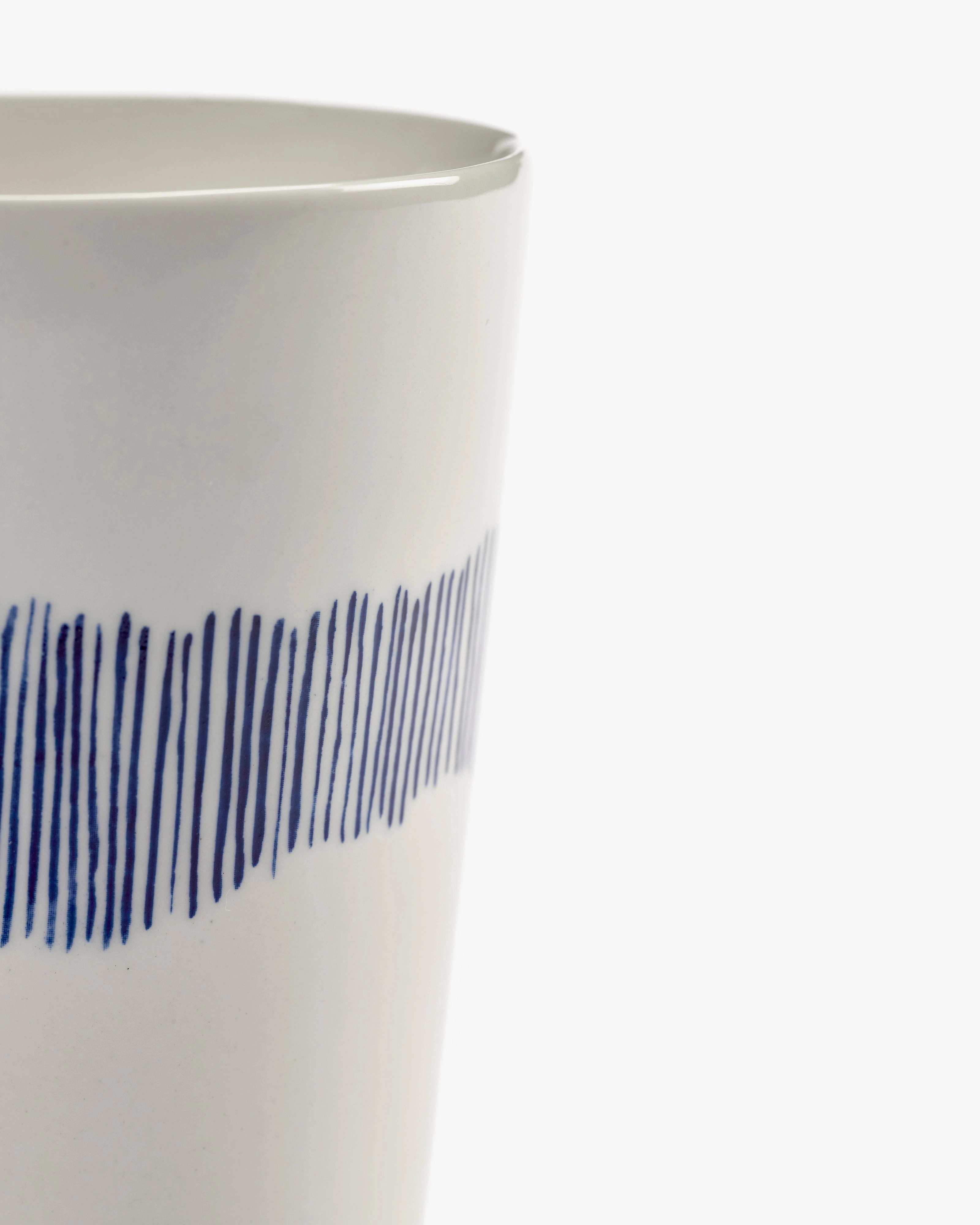 Tea cup 11.16 OZ white - blue stripes Feast
