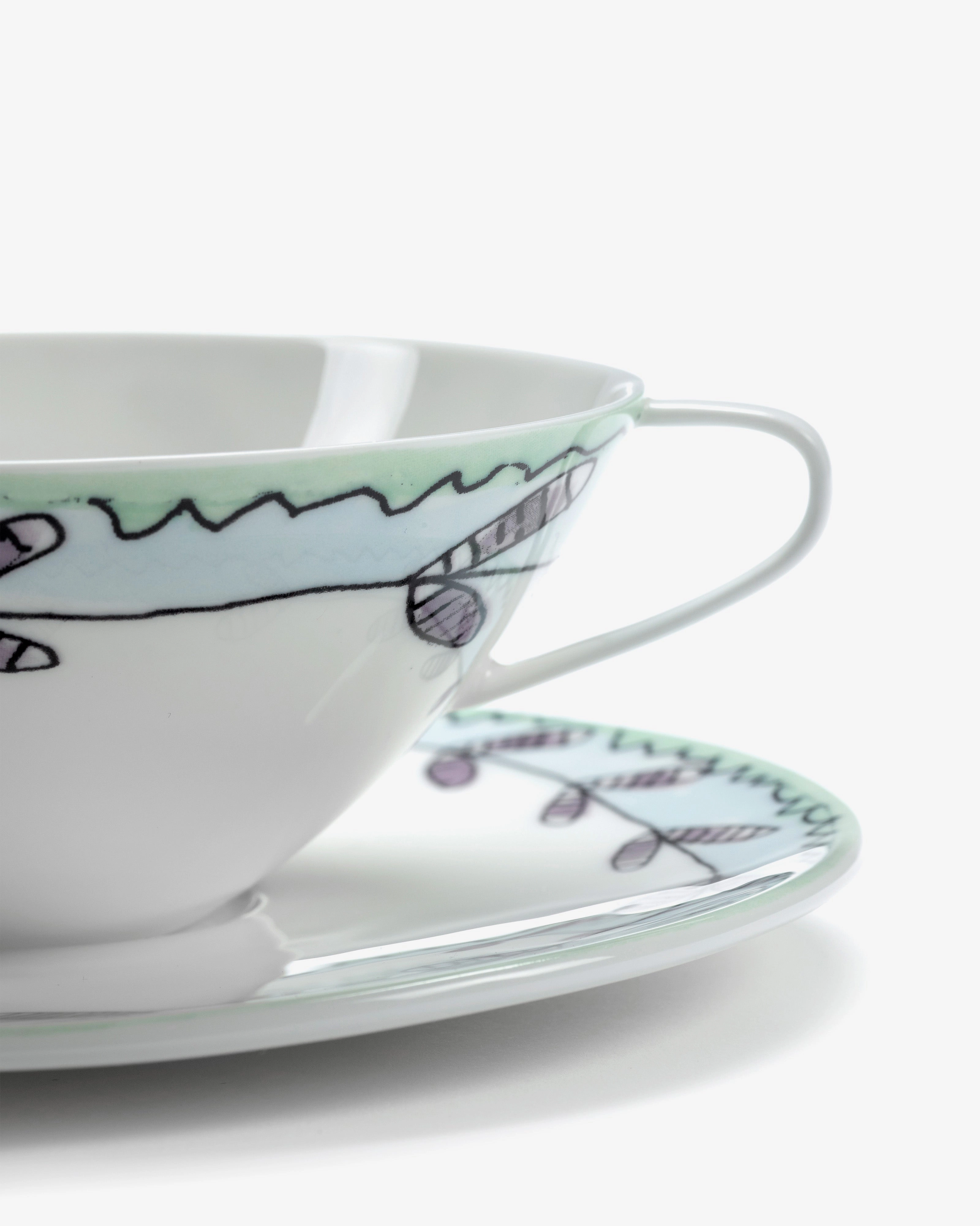 Tea cup with saucer Blossom milk Midnight Flowers