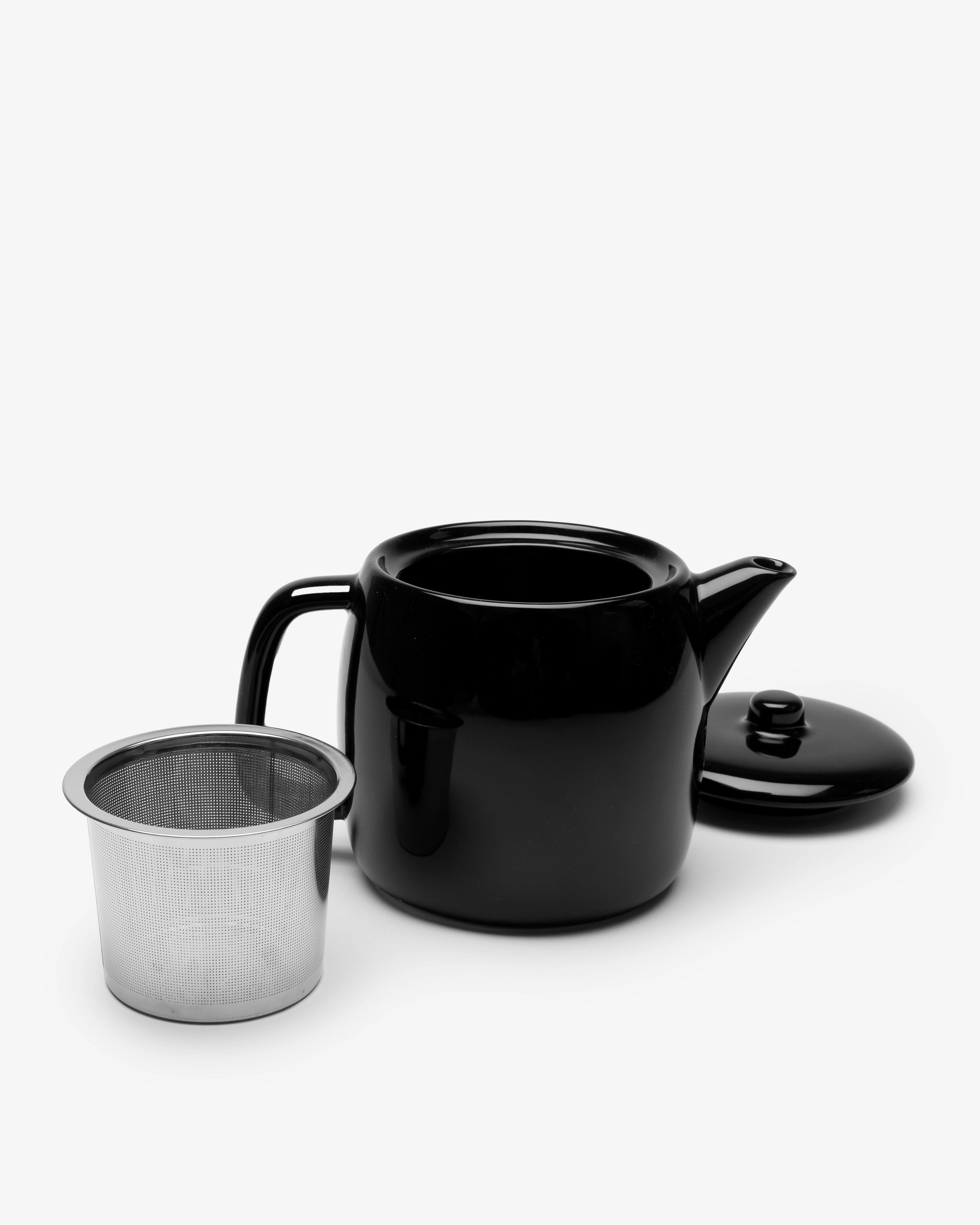 Tea pot glazed black Passe-partout