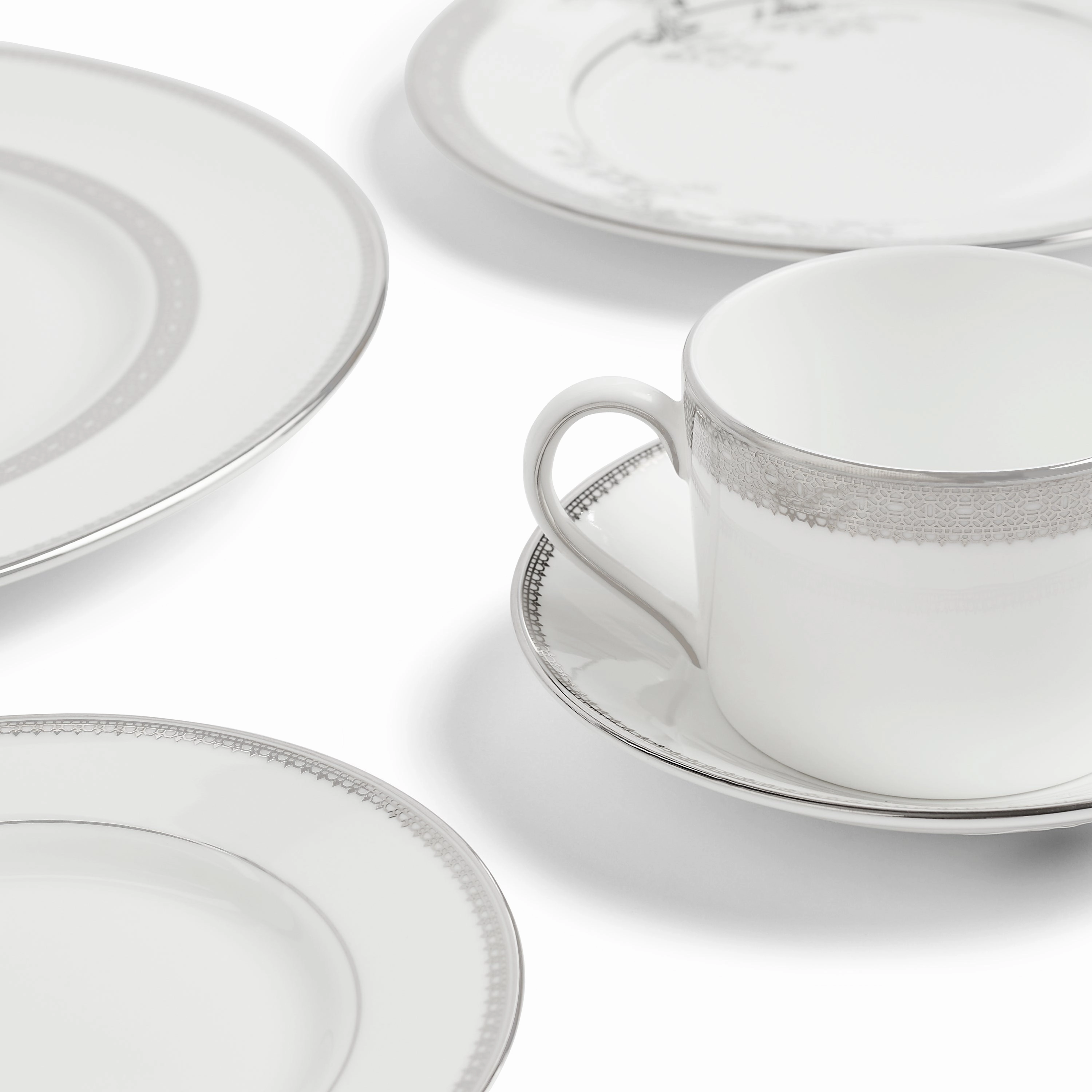 Vera Wang Lace Dinnerware Set, 5 Pieces