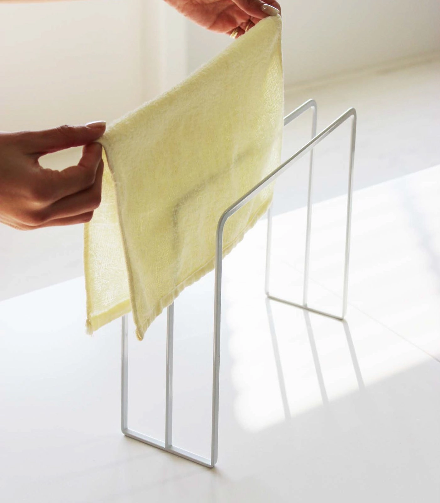 Yamazaki Home Dish Towel Hanger, Steel, Water Resistant, No Assembly