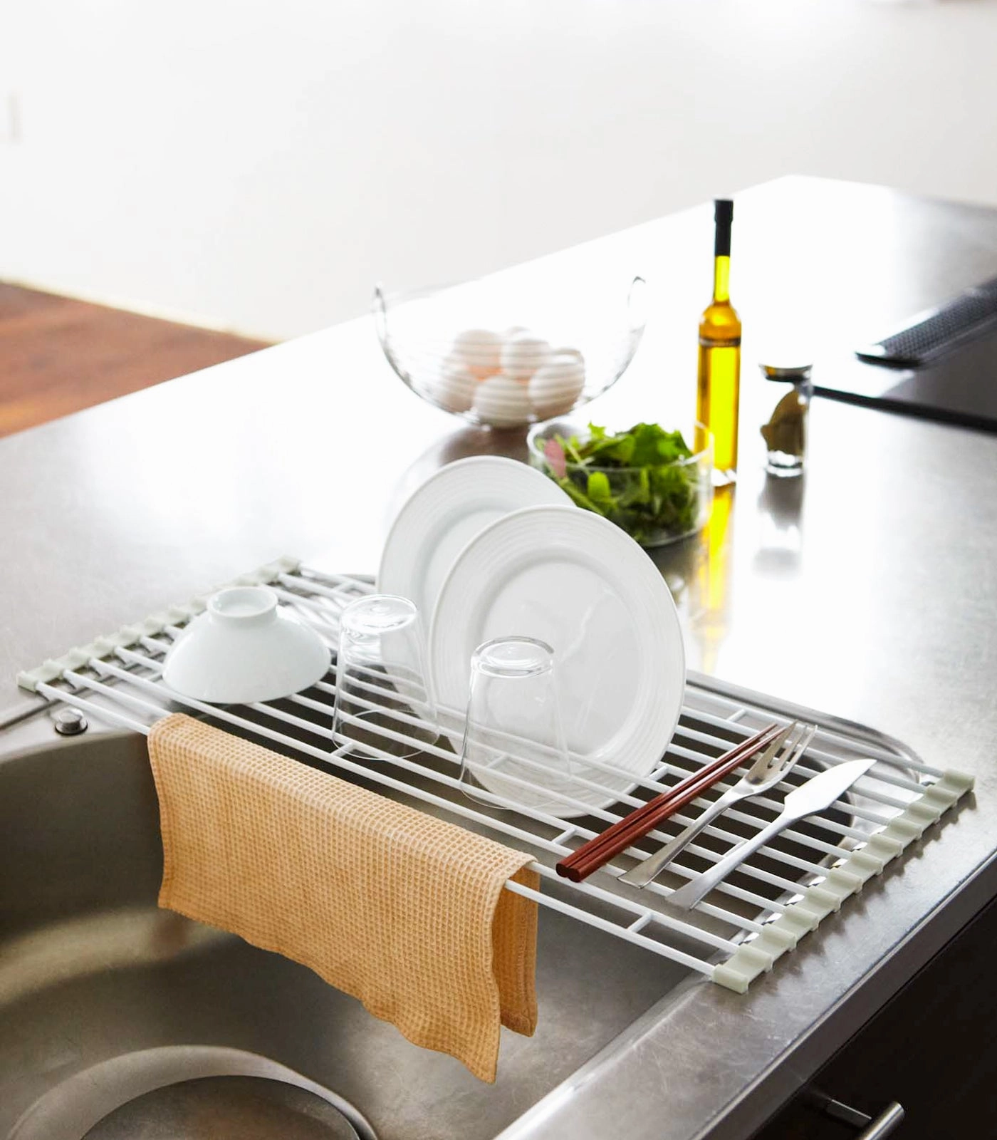 Yamazaki Home Over-the-Sink Dish Drainer, Steel, Supports 8.8 pounds, Water Resistant, No Assembly