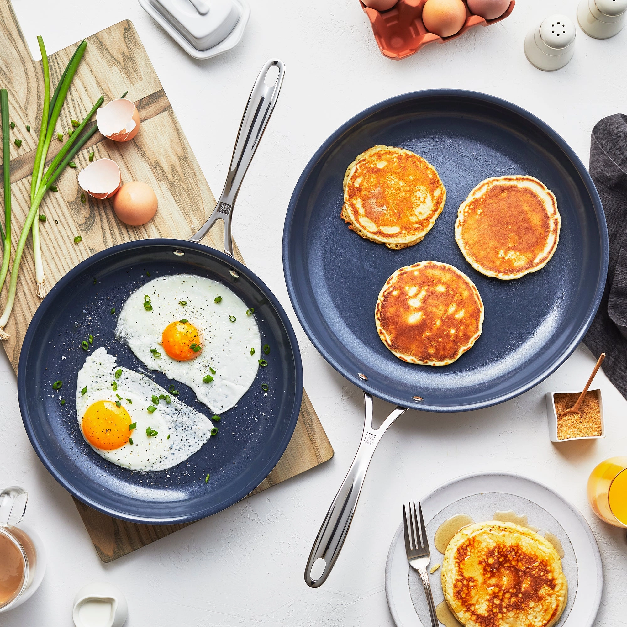 ZWILLING Clad CFX 2-pc Stainless Steel Ceramic Nonstick 10-in & 12-in Fry Pan Set